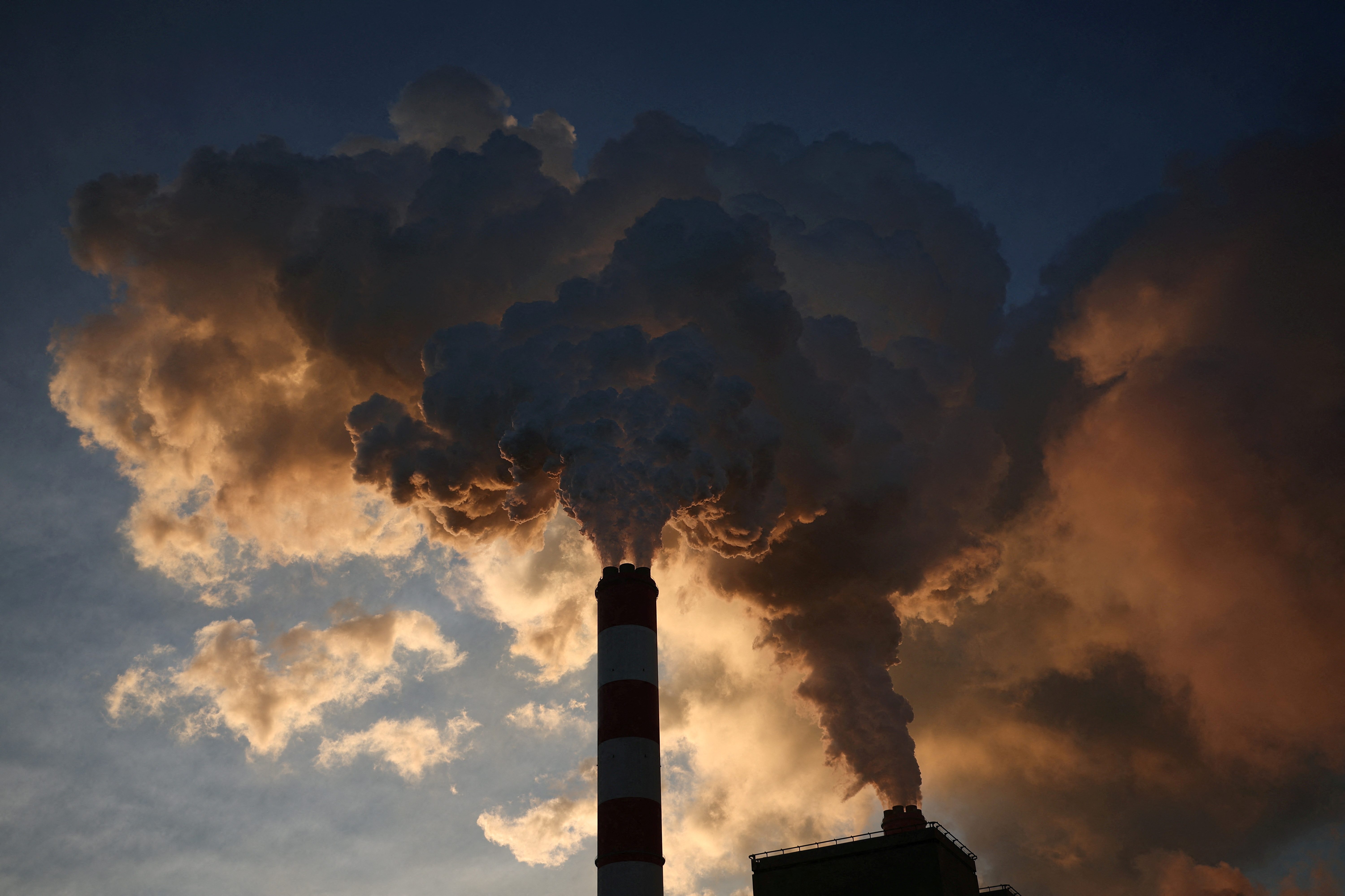 Ｇ７エネ相、石炭火力35年までの廃止で合意 日独に配慮し代替目標も - ロイター (Reuters Japan)