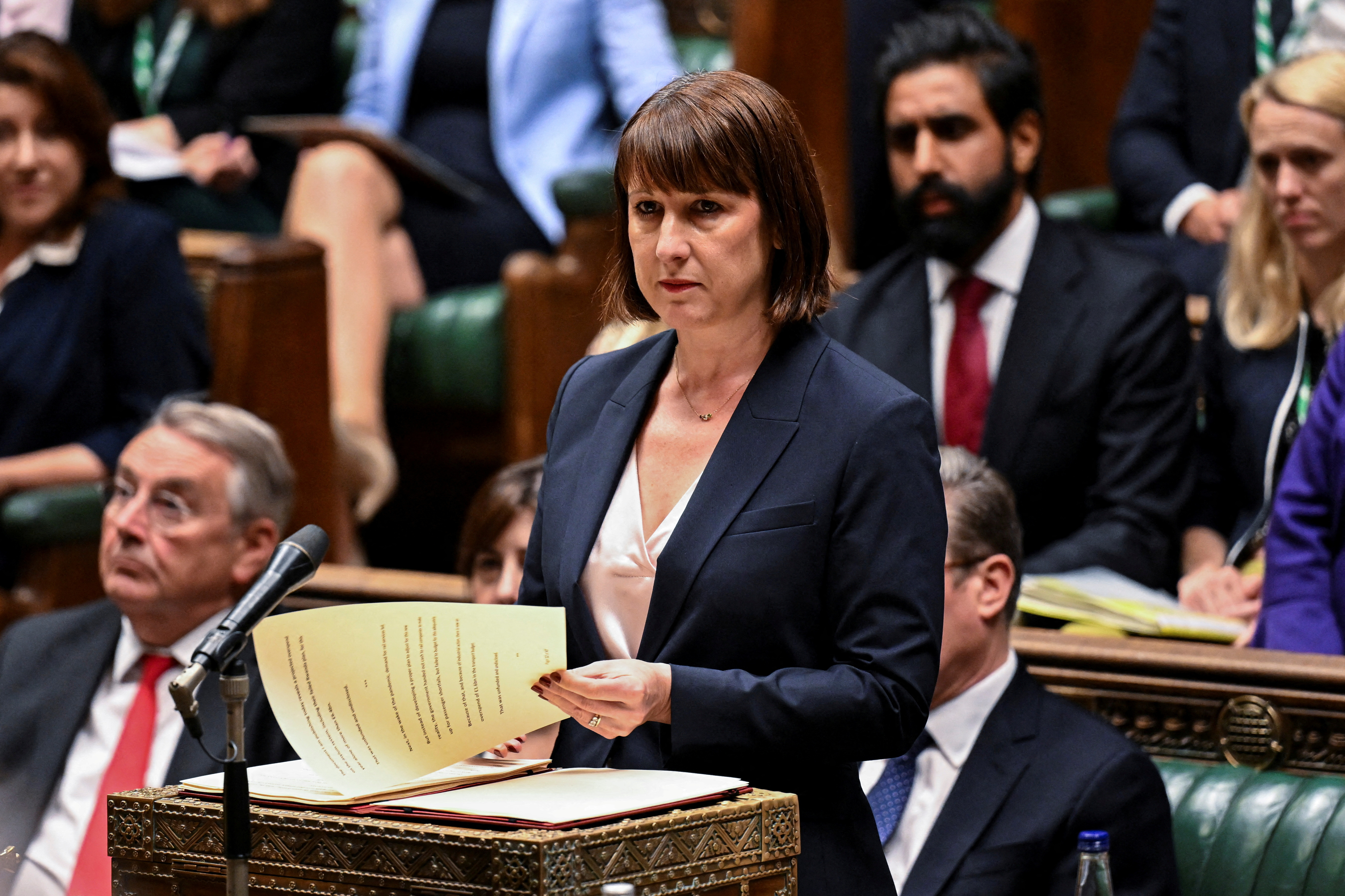 英財務相、増税と公共投資拡大案を議会提示へ 新規財政措置400億ポンド