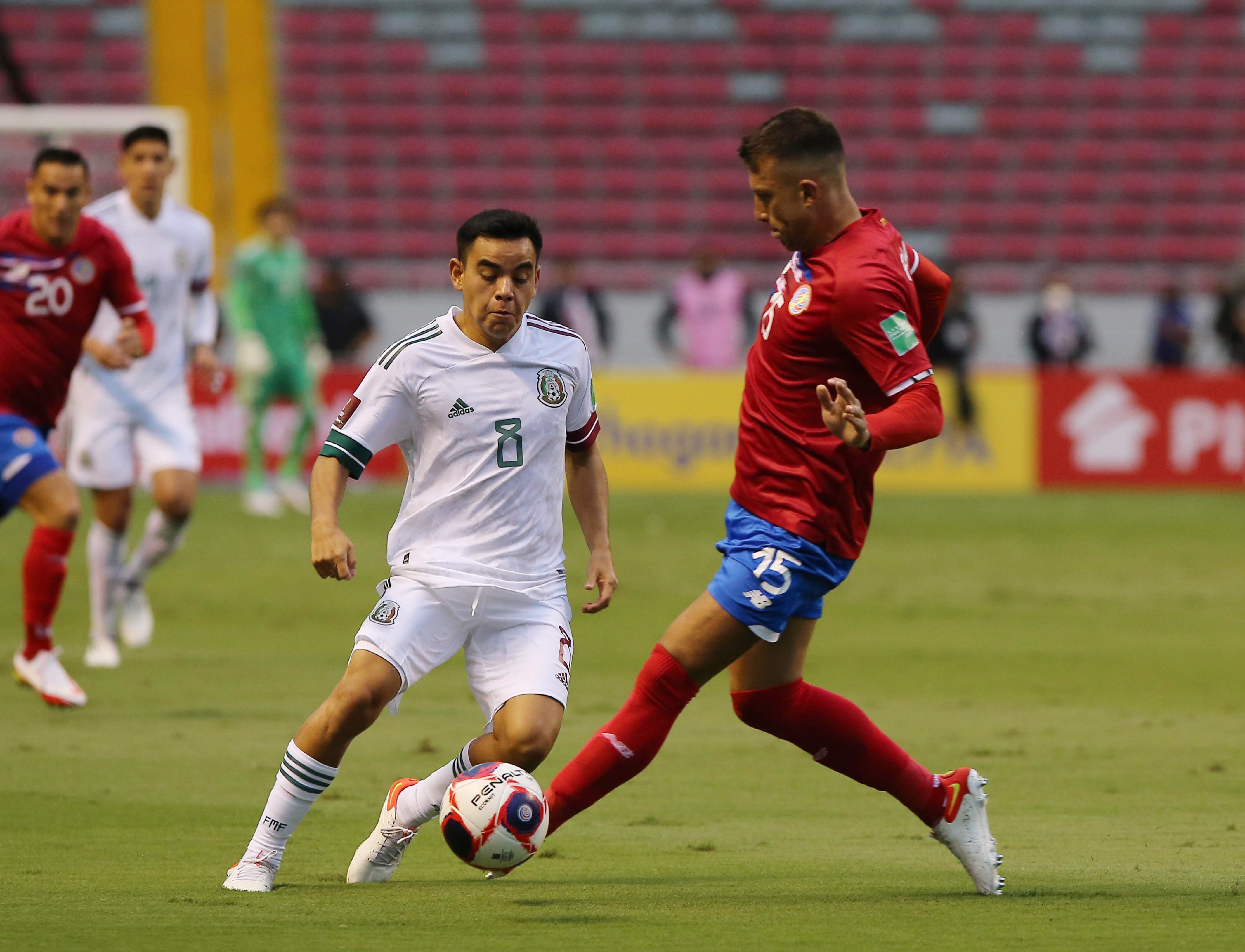 Mexico beat Costa Rica 1-0 in World Cup qualifier | Reuters