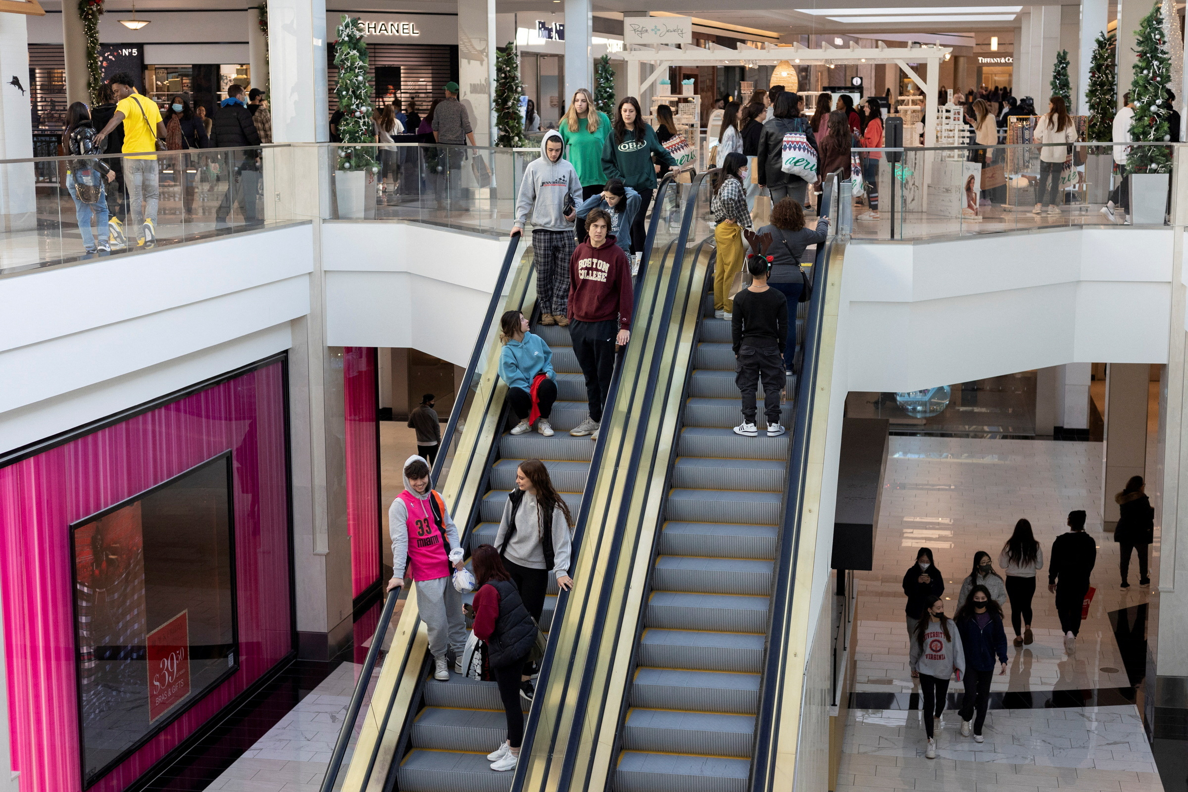 Black Friday sales begin at the King of Prussia shopping mall