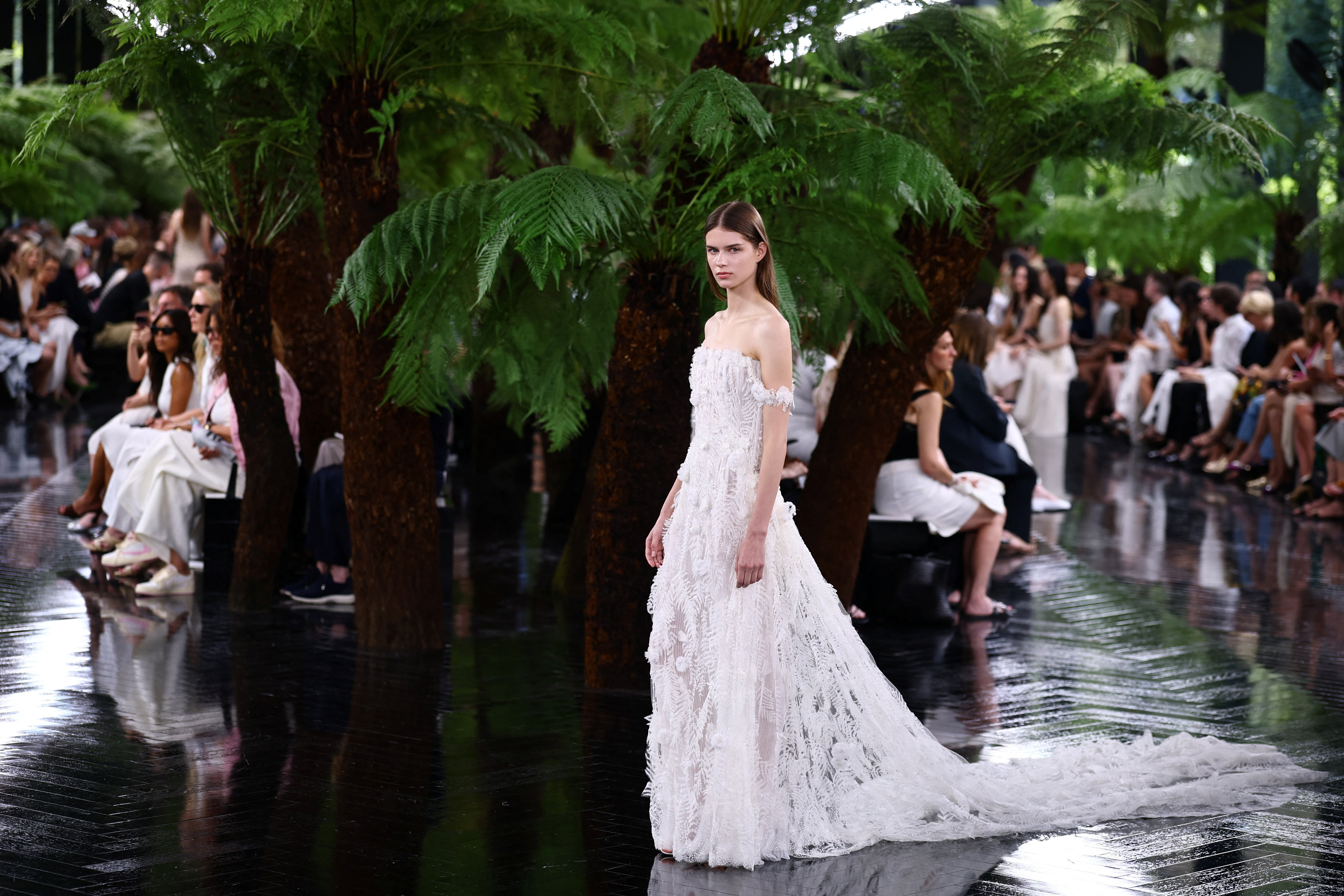 designer notes dress agency How designer clothes make it to your wardrobe