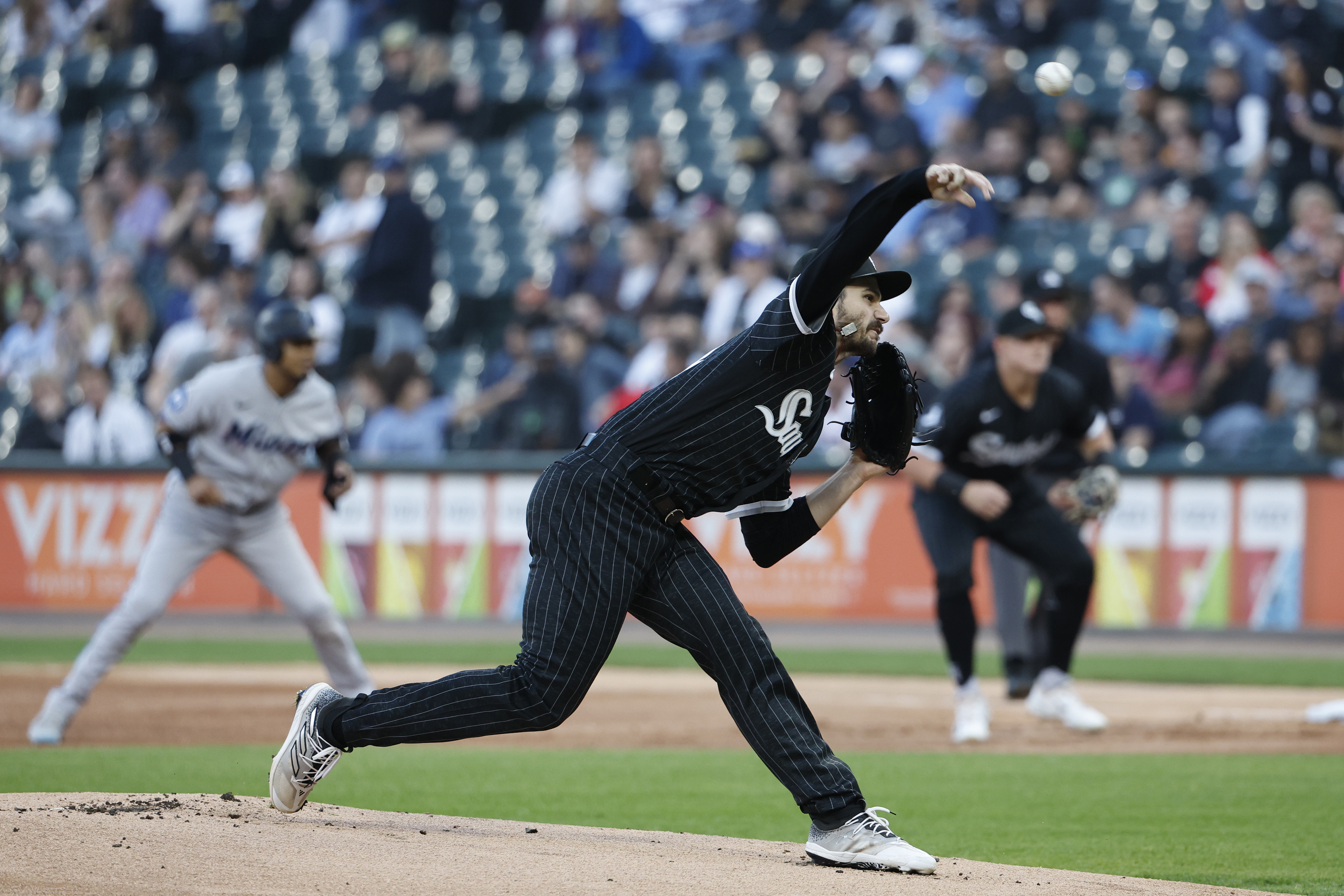Chicago White Sox walk-off Miami Marlins to snap Miami's six-game win  streak, National Sports