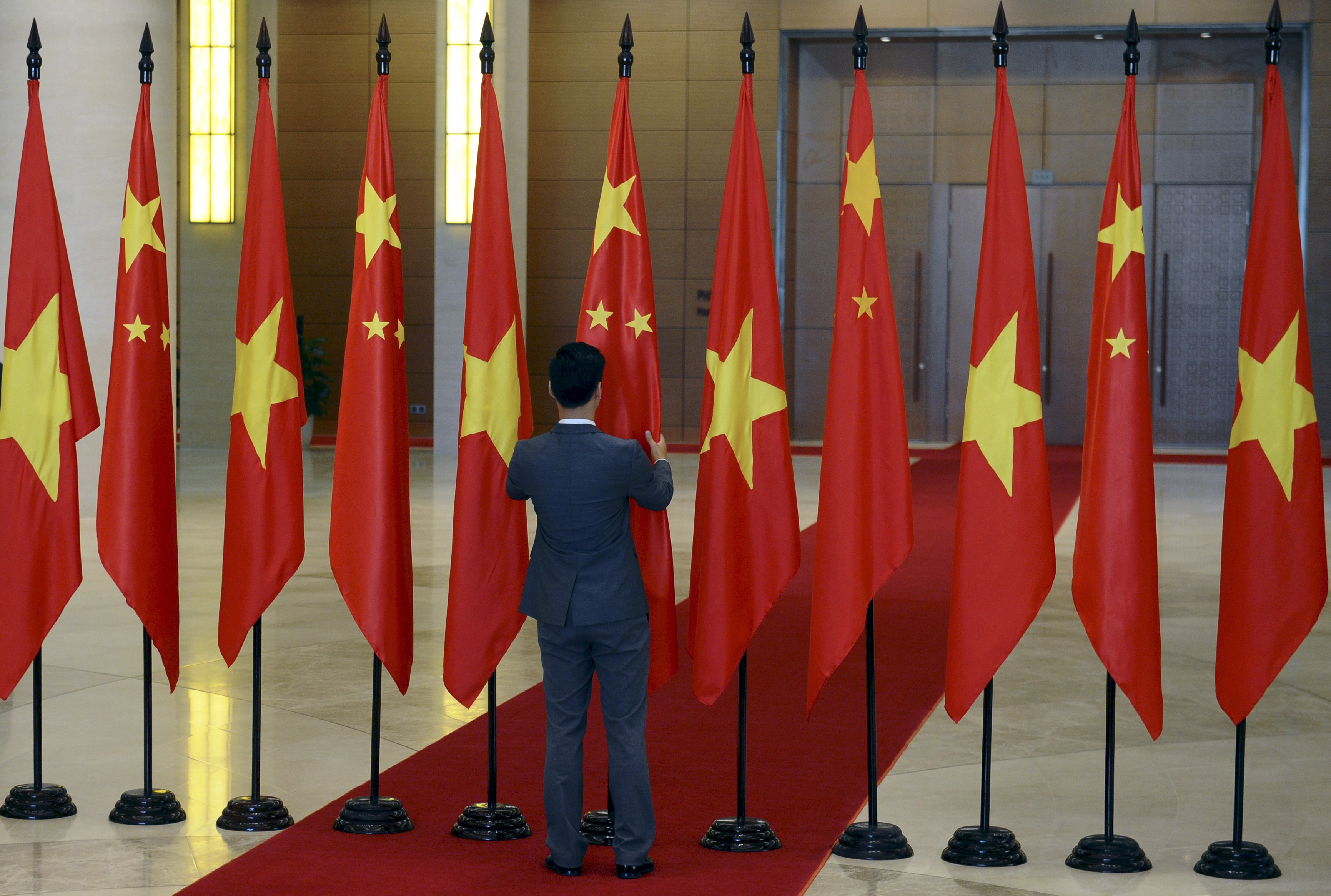 ベトナム主席、中国に領海紛争処理の重要性訴え　大使と面会