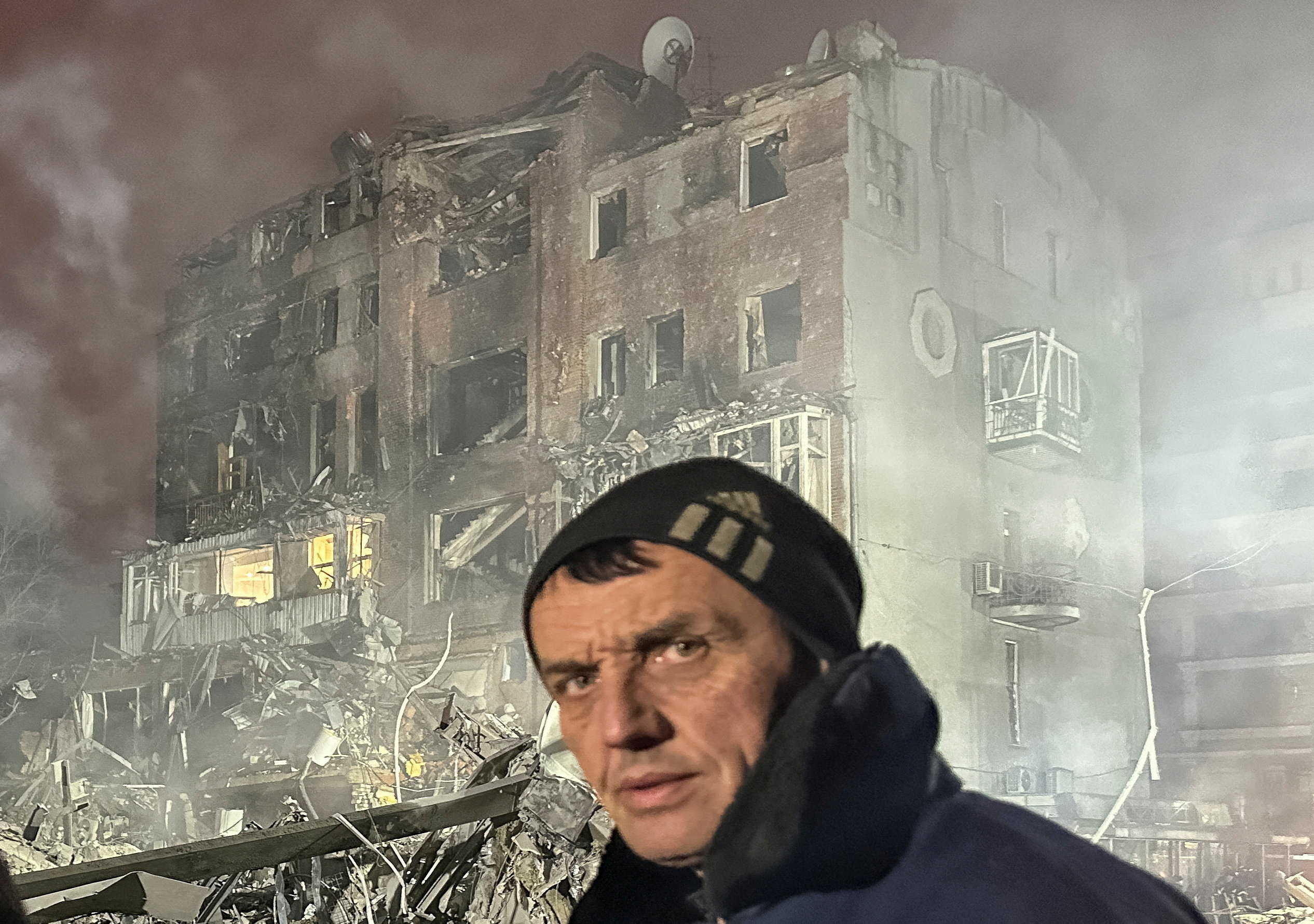 Russian strike on Ukraine's Kharkiv kills two, injures 25, Moscow ...