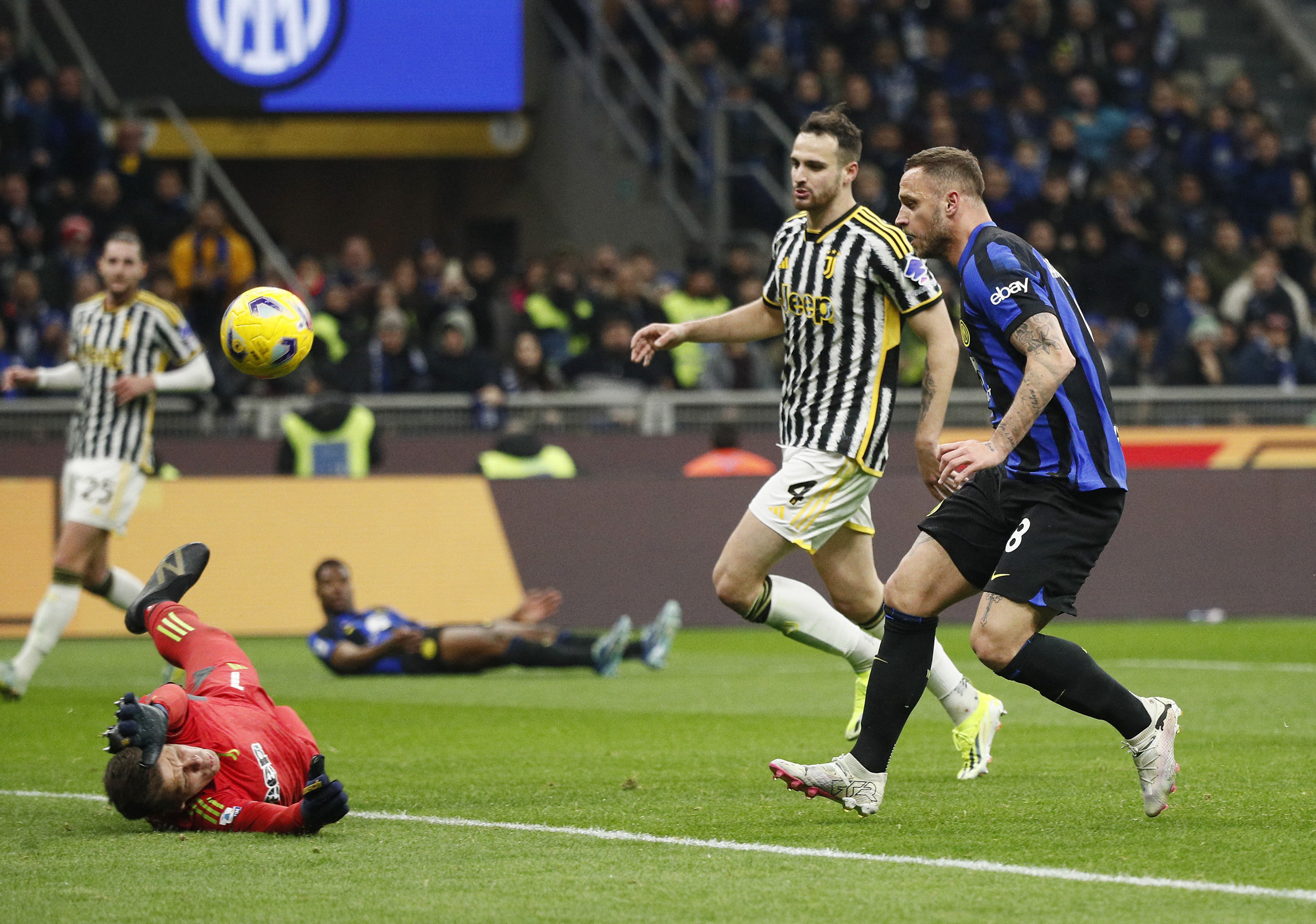 Inter Extend Serie A Lead With Win Over Juve In Top-of-the-table Clash ...