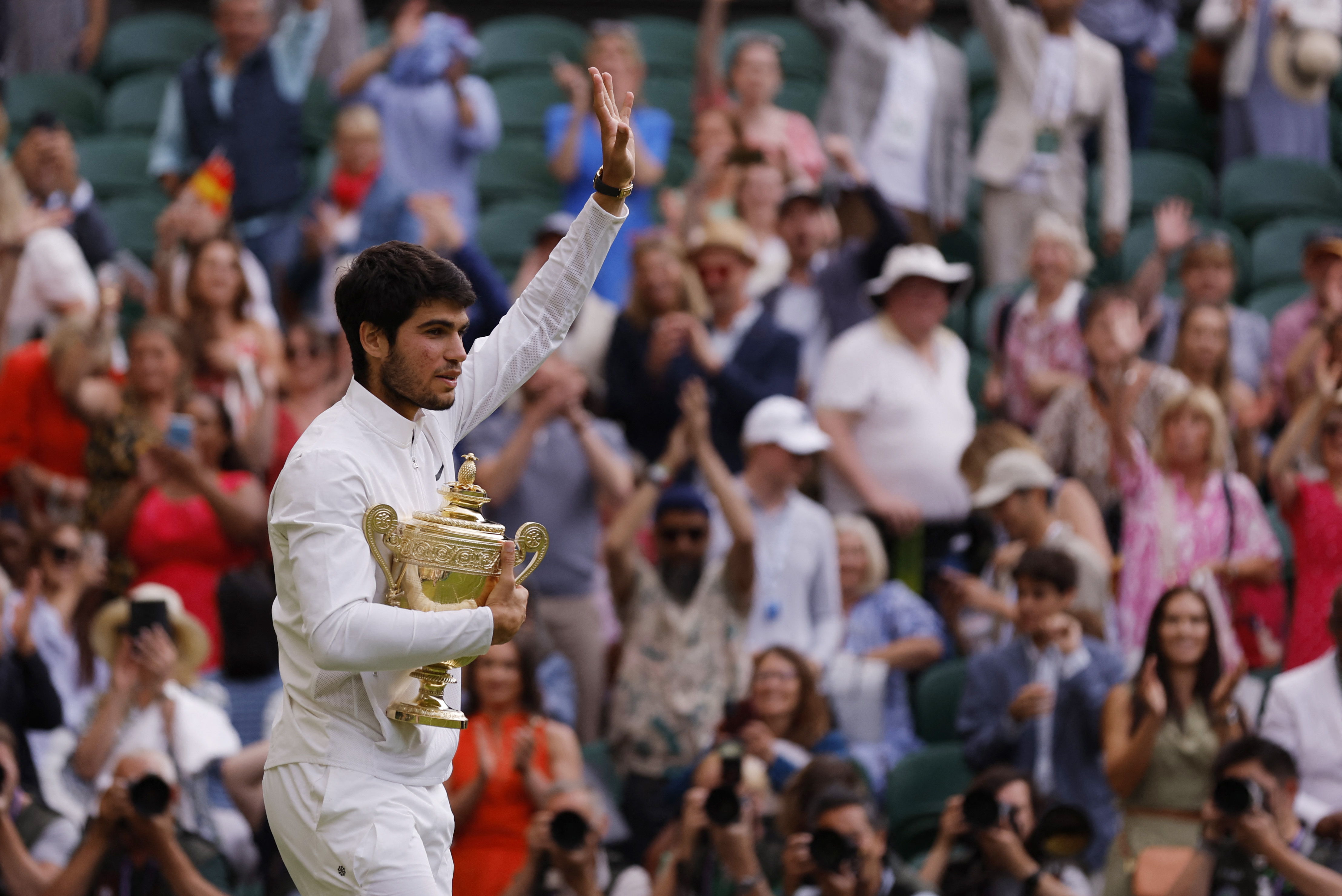 Wimbledon 2023: Carlos Alcaraz wins the title at the All England Club by  beating Novak Djokovic