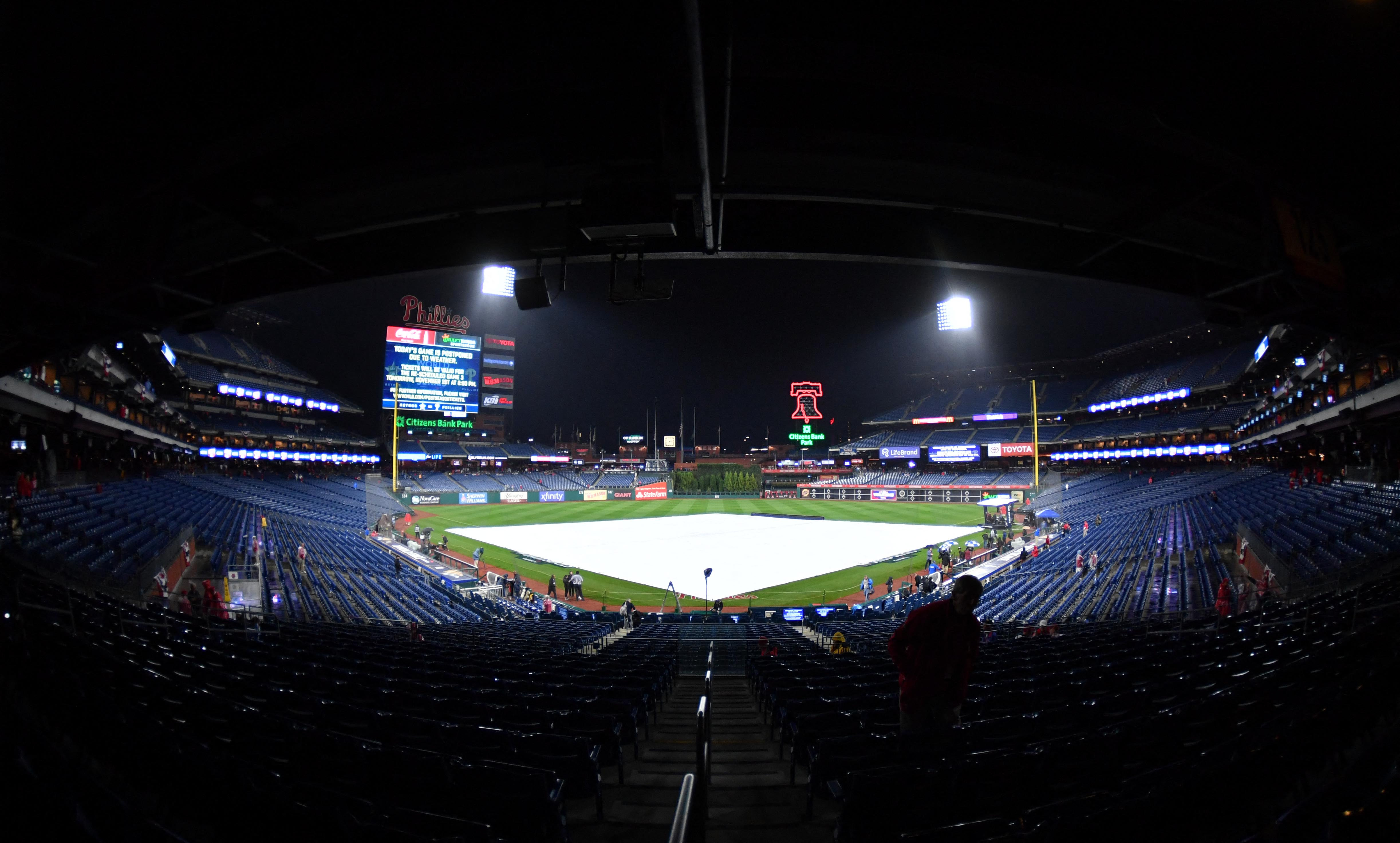 Game Three of World Series postponed due to inclement weather