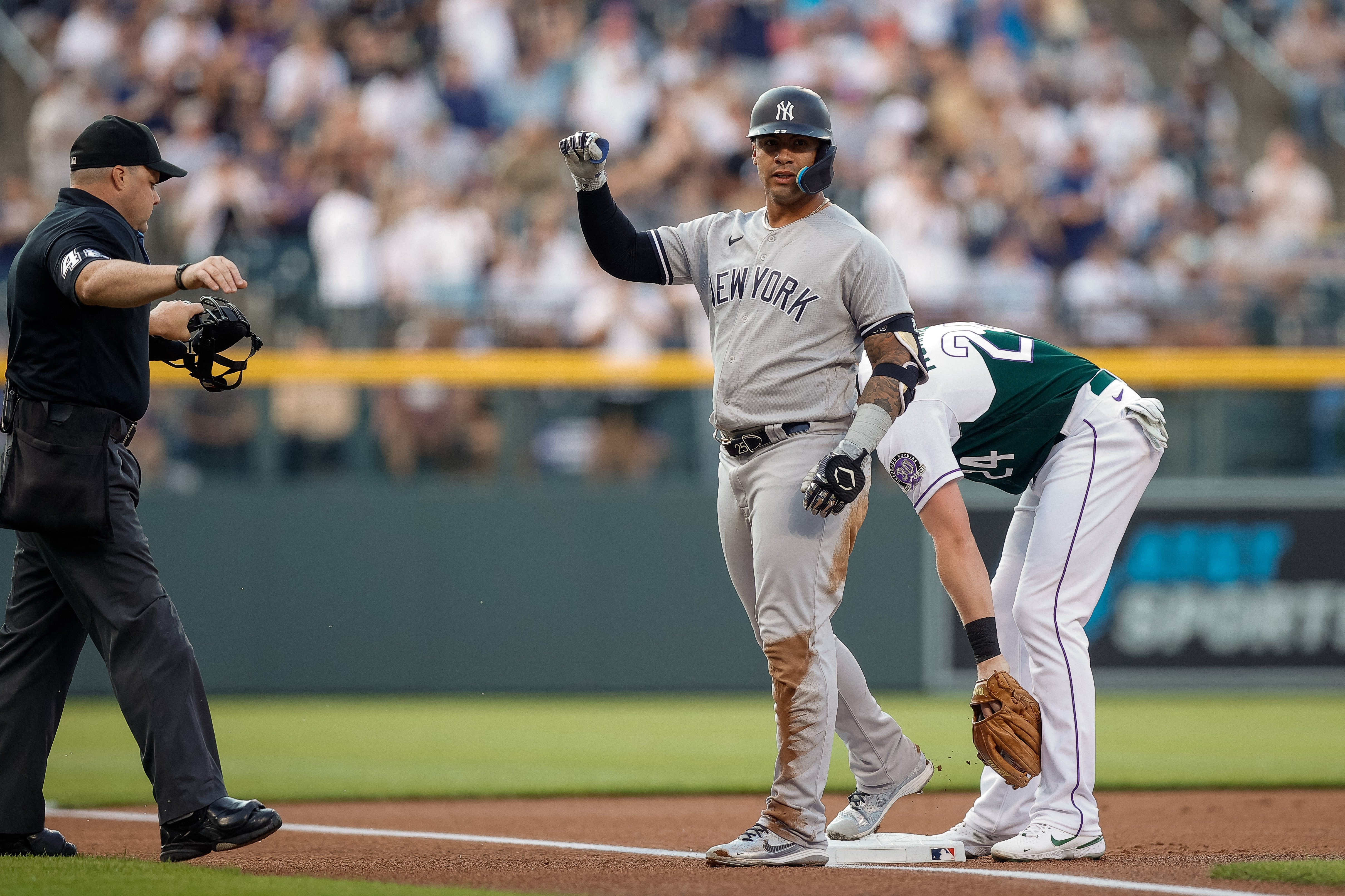 Giancarlo Stanton (4 RBIs) leads Yankees past Rockies