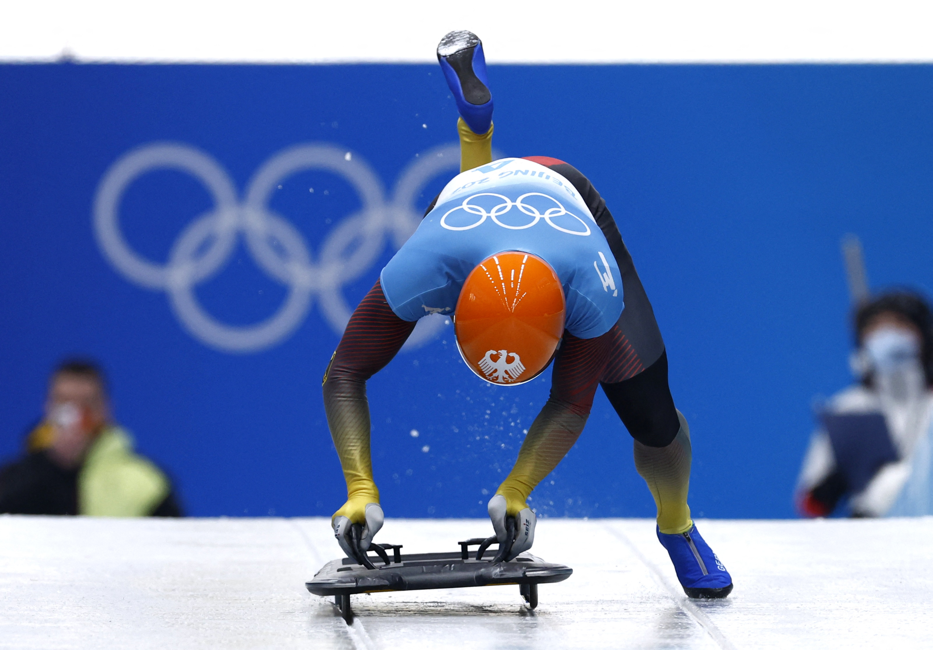 Skeleton-Germany scents more gold at halfway point, China eyes first ...