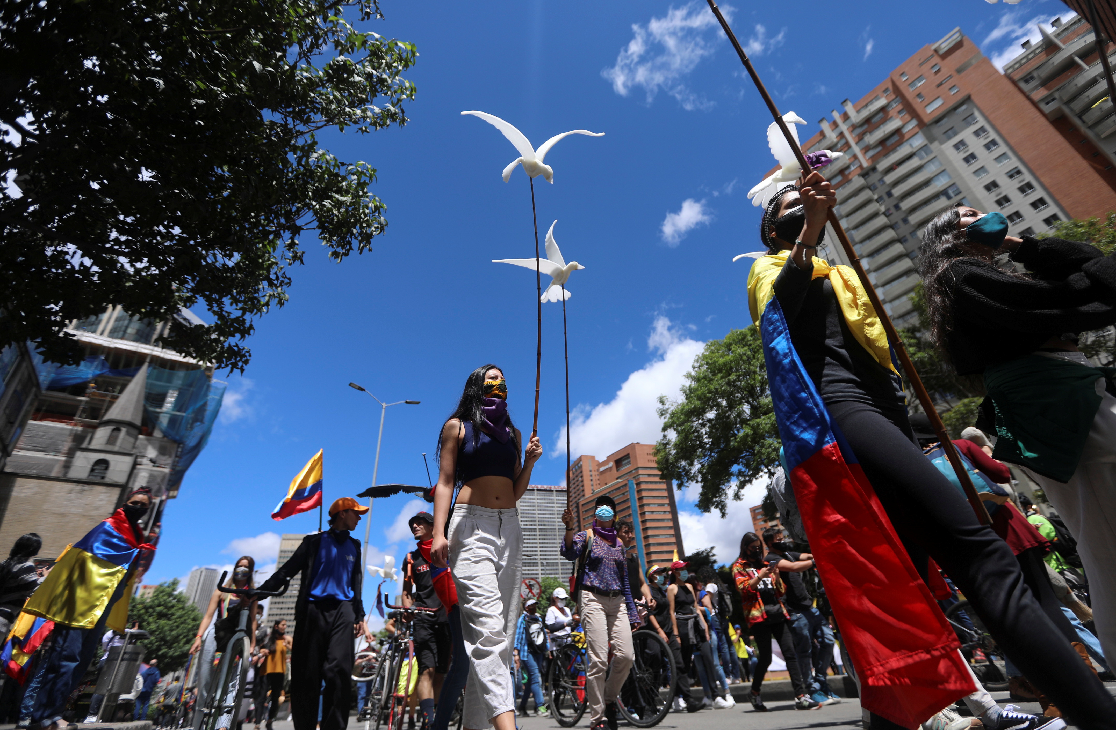Anti-government demonstrations continue, in Bogota