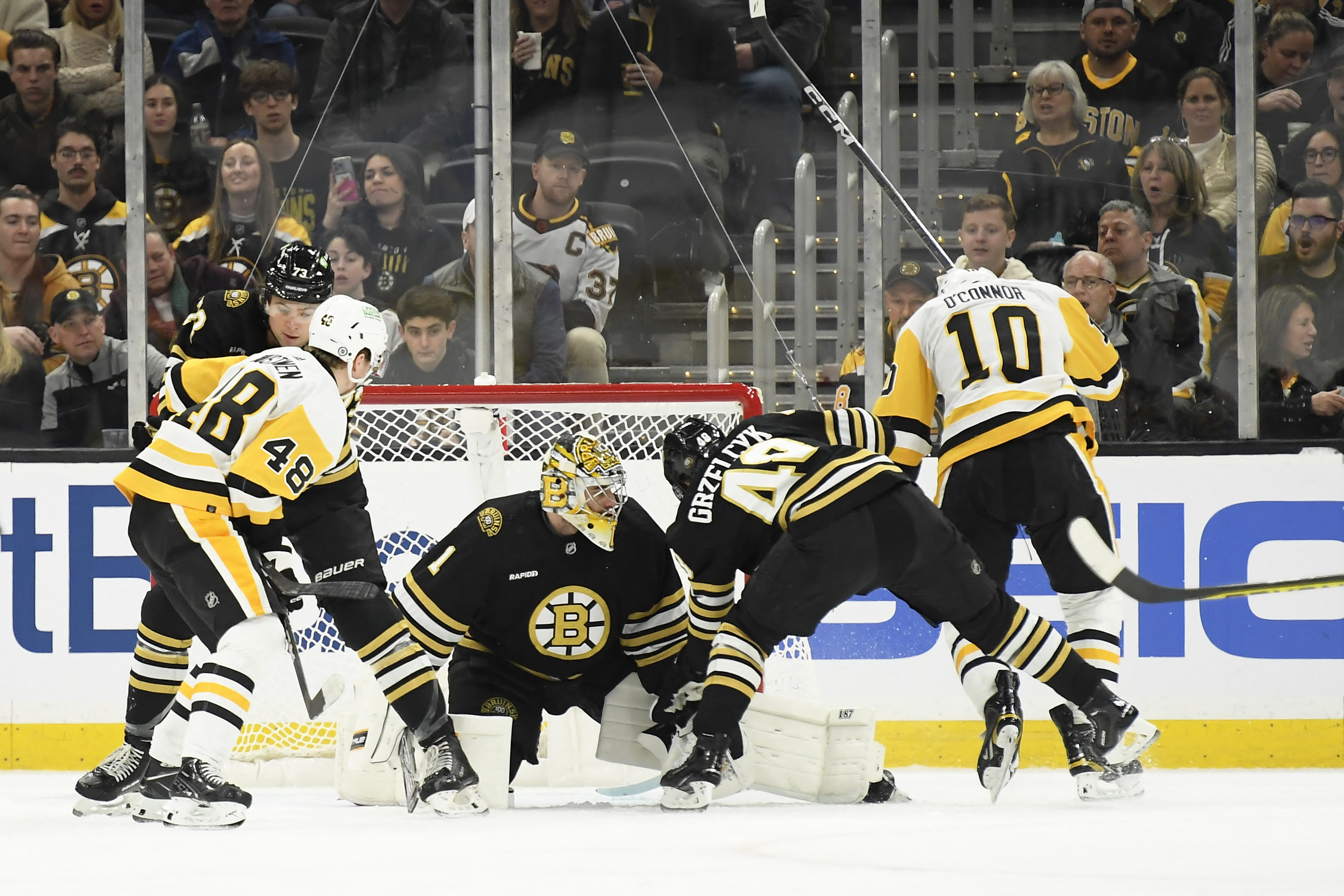 Sidney Crosby Delivers Game-winner, Penguins Edge Bruins 6-5 | Reuters