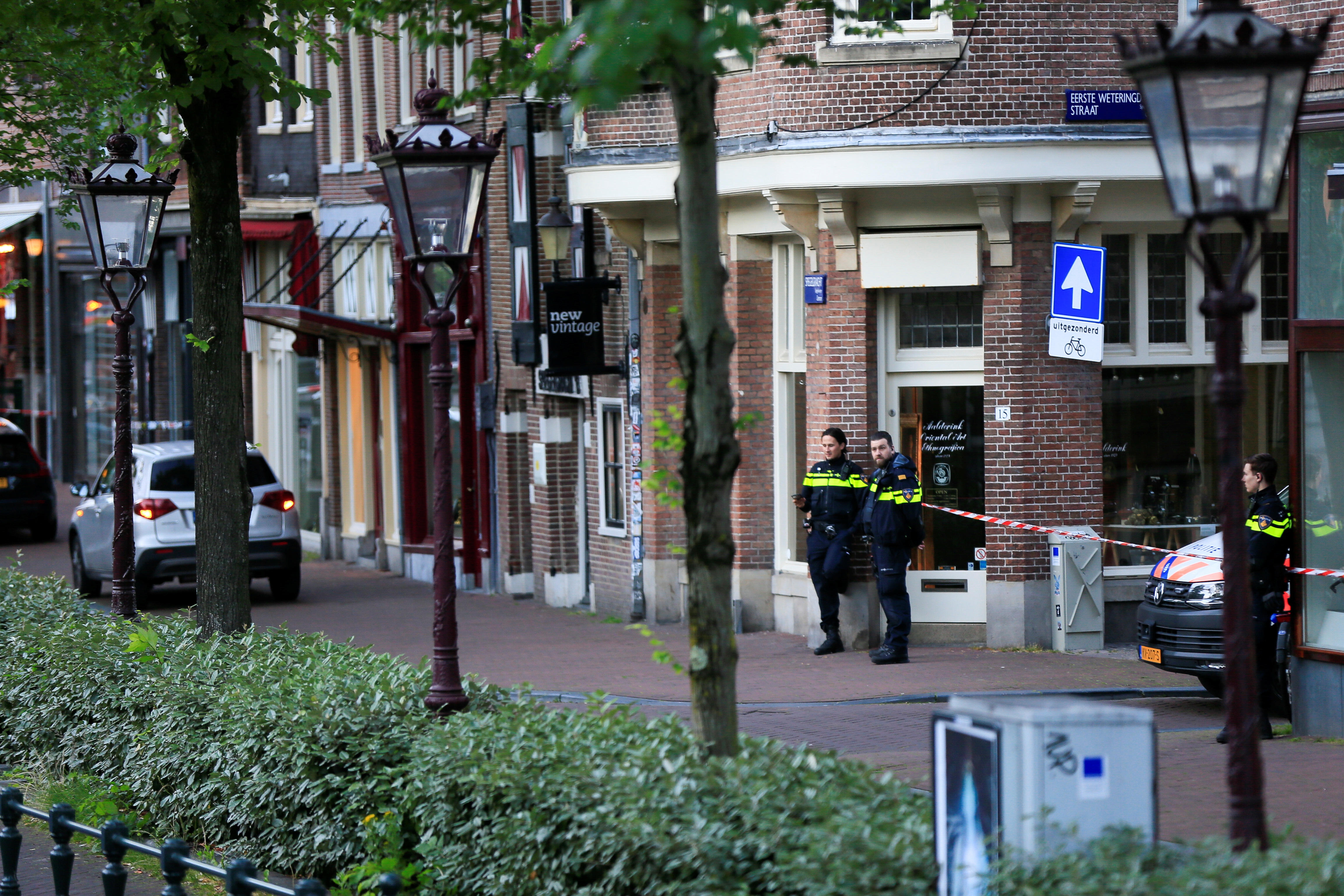 Dutch celebrity crime reporter Peter R. de Vries shot and seriously injured in Amsterdam