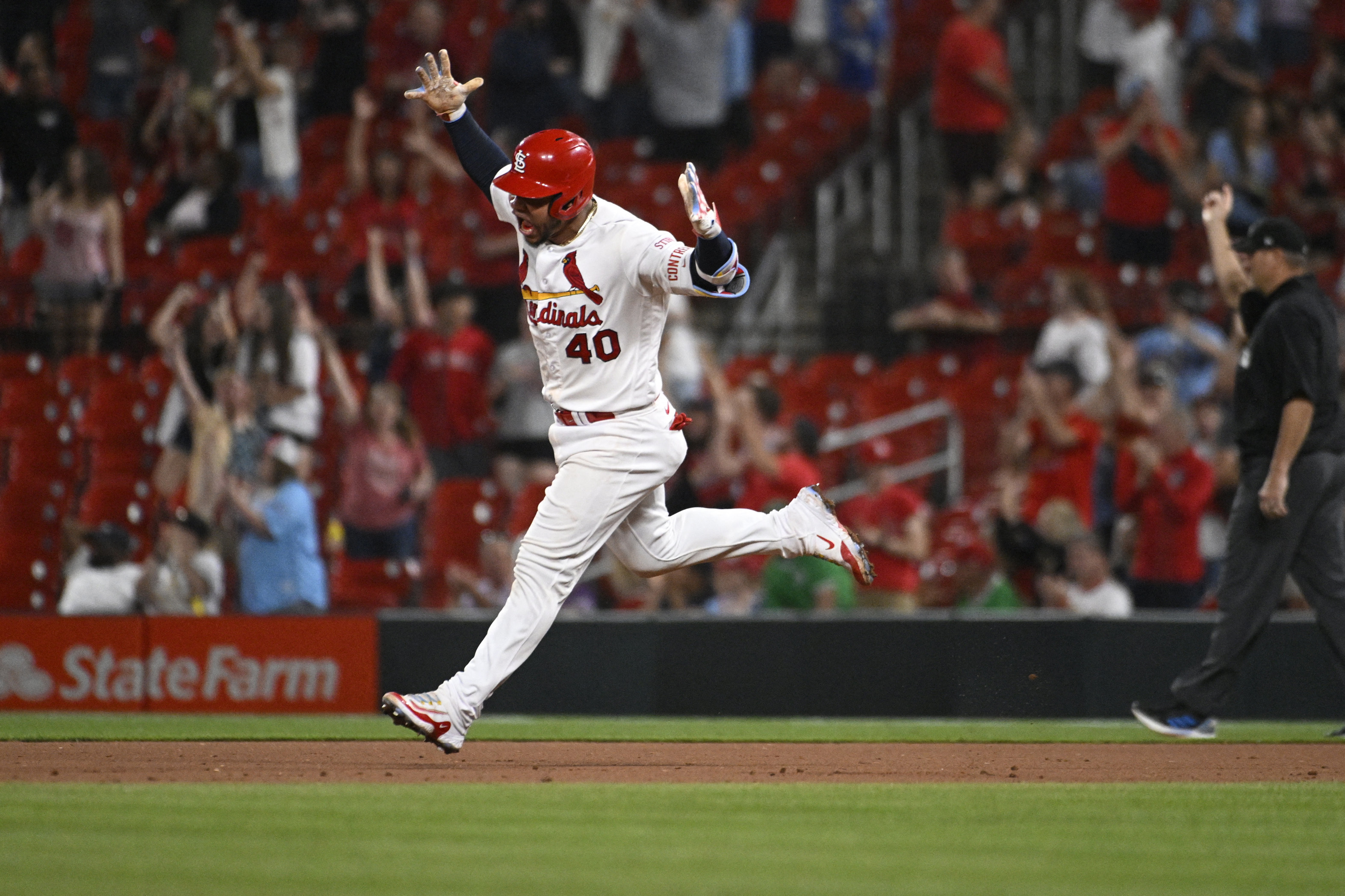 Cardinals, Genesis Cabrera get walked off in a loss to the Rangers