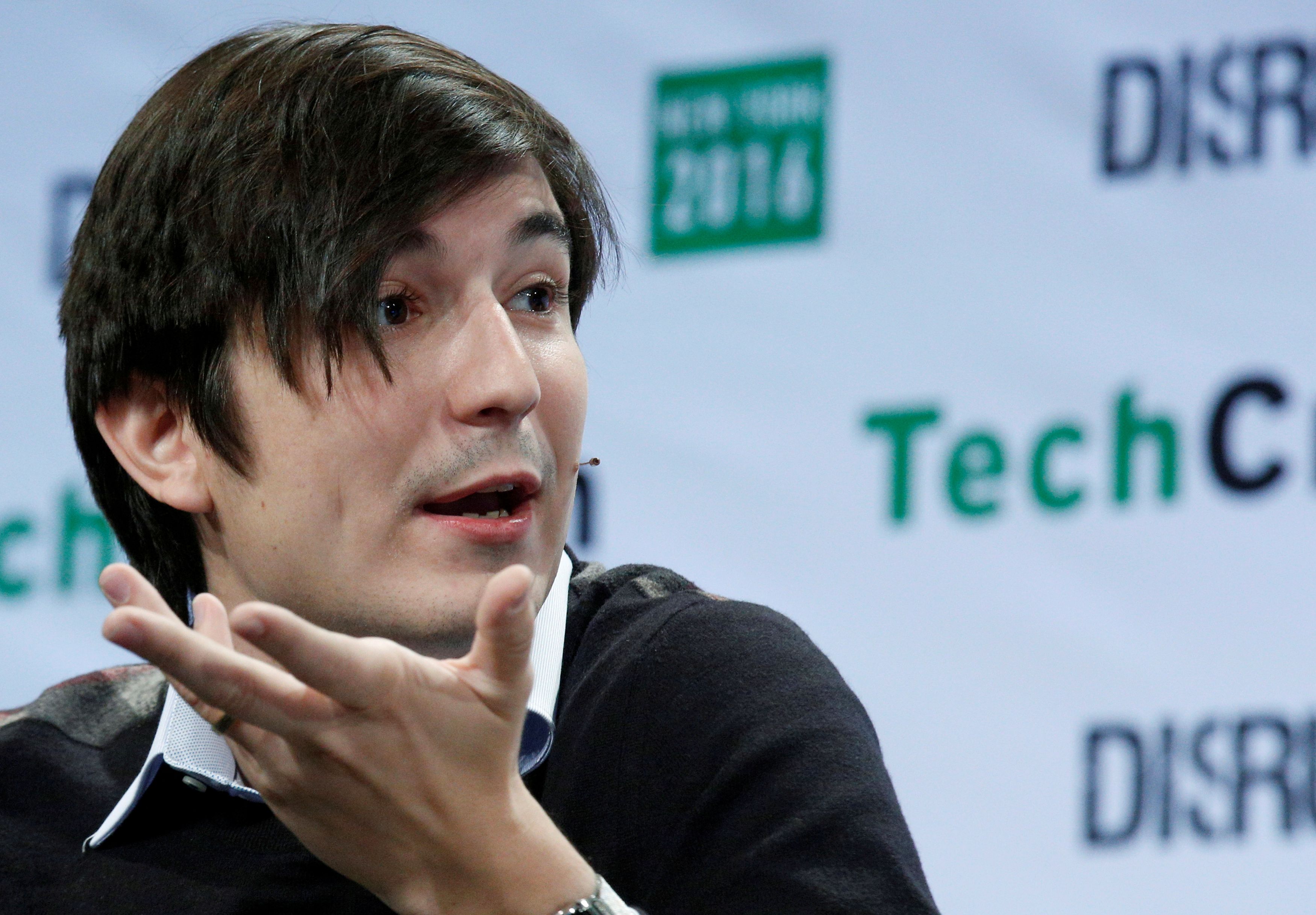 Robinhood CEO denies 'conspiracy theory' that app was 'FORCED by big hedge  funds' to block GameStop stock