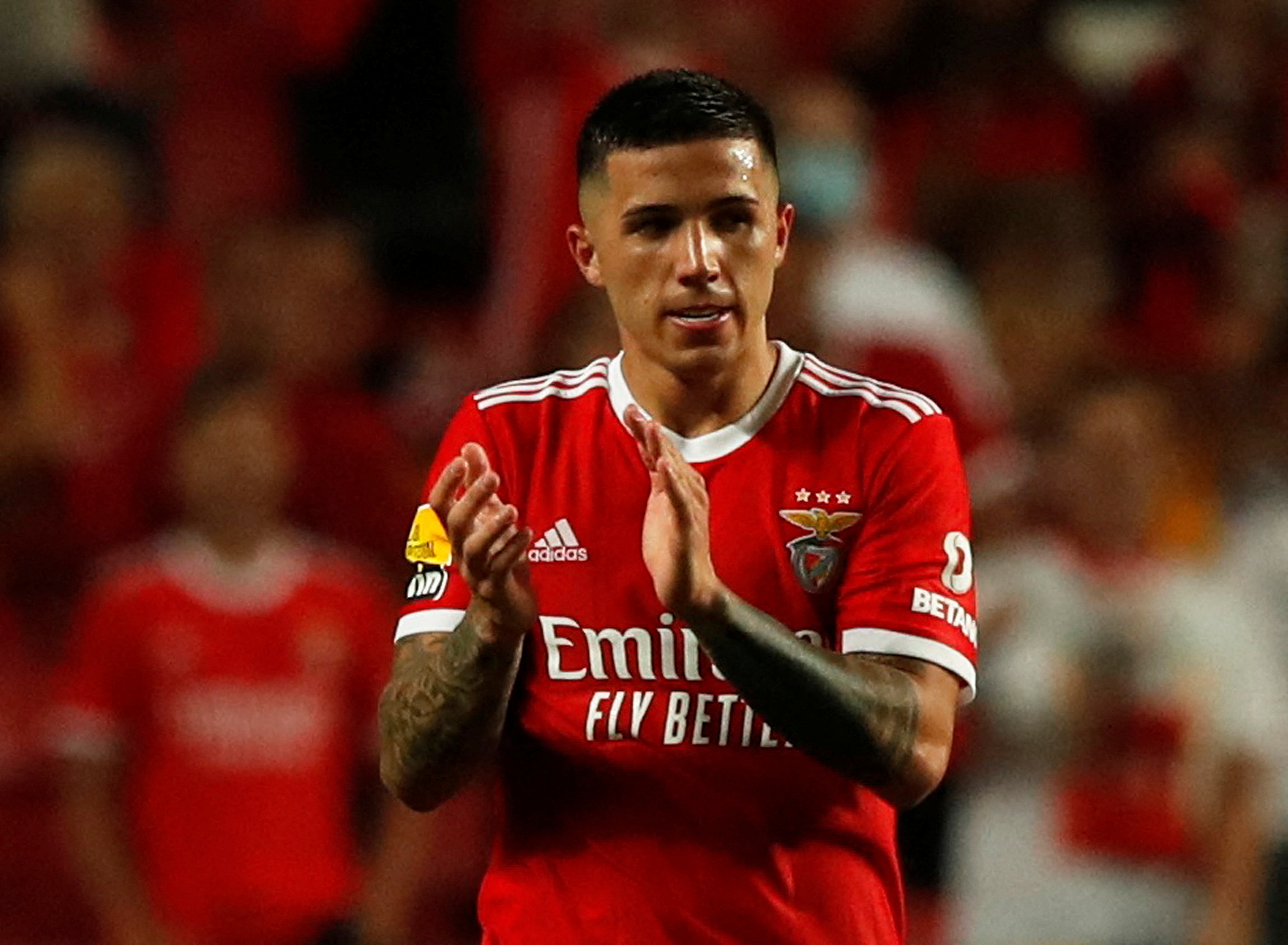 Chelsea smash British transfer record to sign Benfica's Fernandez