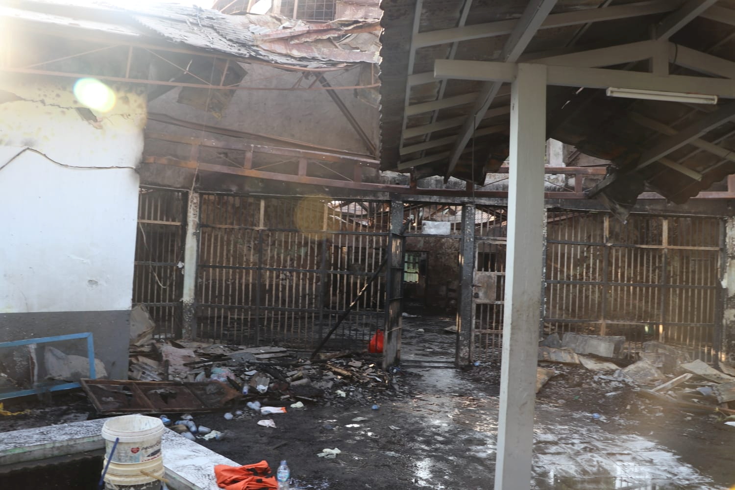 Fire in Indonesia prison kills 41 in block crowded to more than 3 times capacity | Reuters