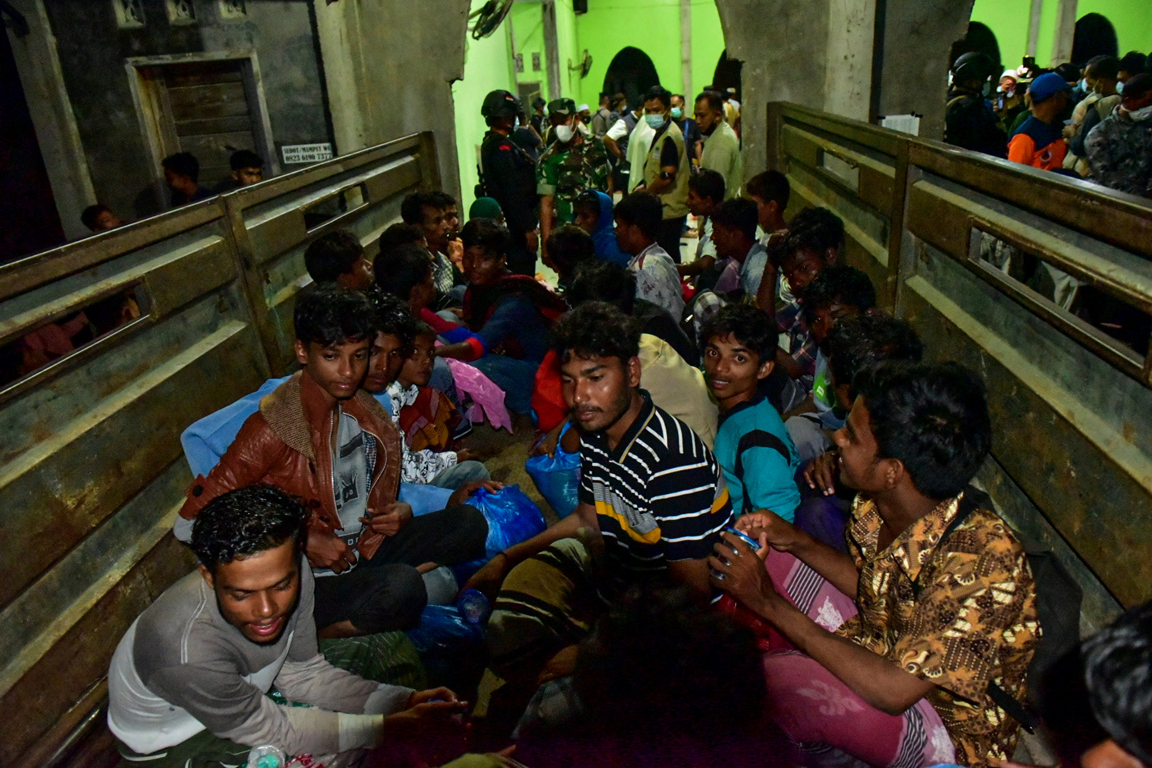 Hundreds of Rohingya leave Bangladesh in rickety boats Reuters