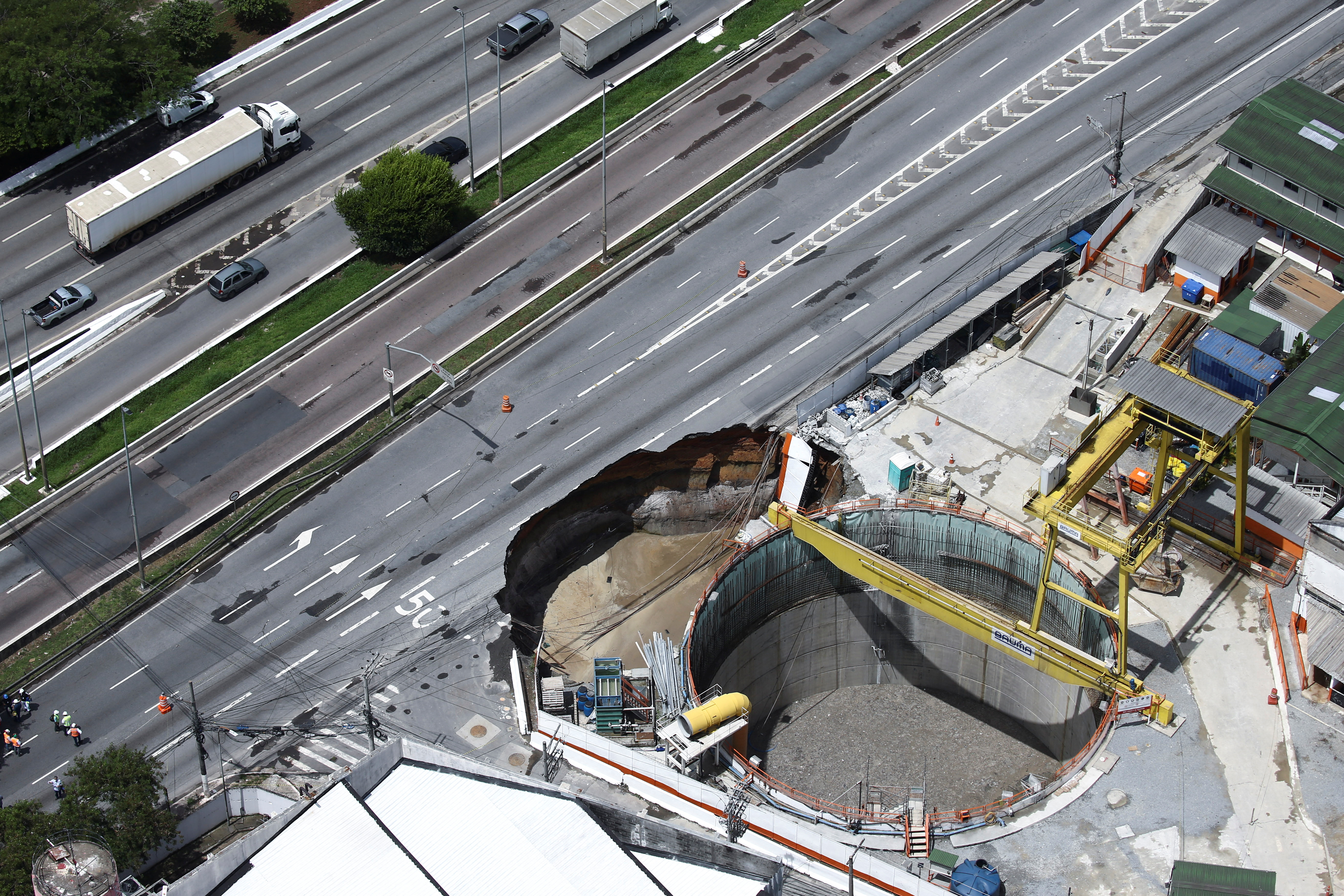 Brazilian expressway collapses over metro tunnel built by Acciona | Reuters