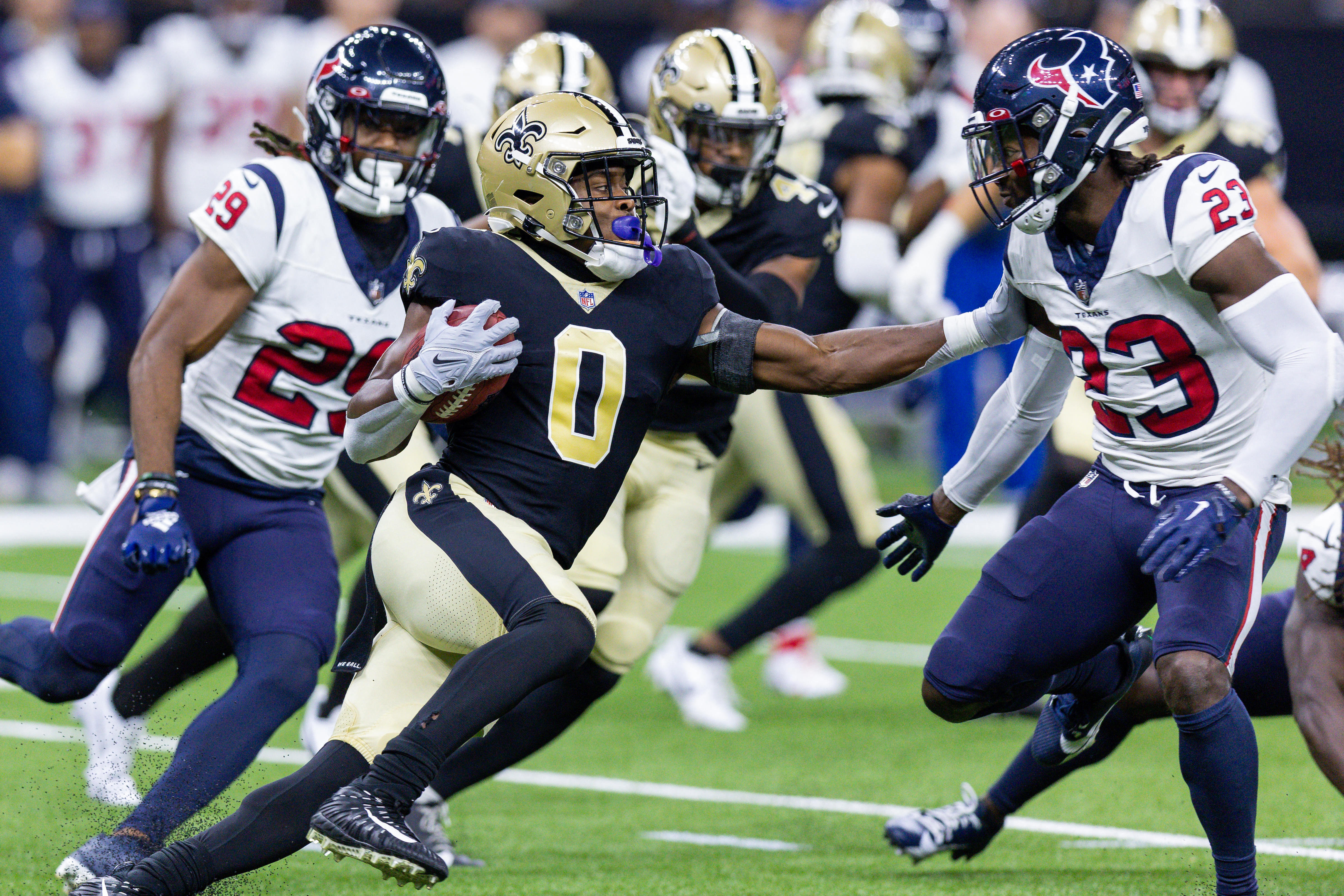 Patriots stun Saints, 30-27, on late TD by Thompkins / Gallery