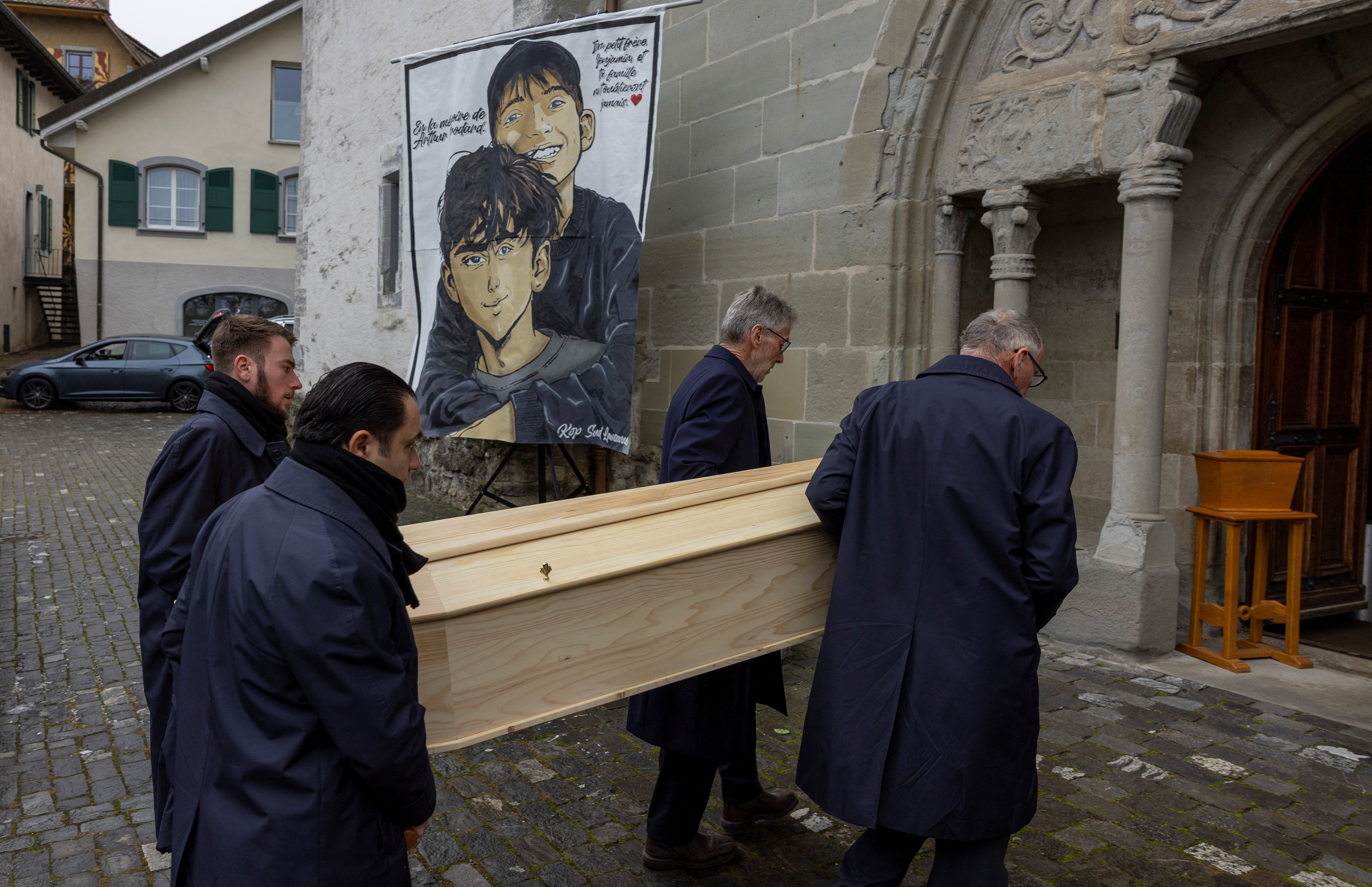 Teen soccer players lay to rest mate killed in Swiss bar fire ...
