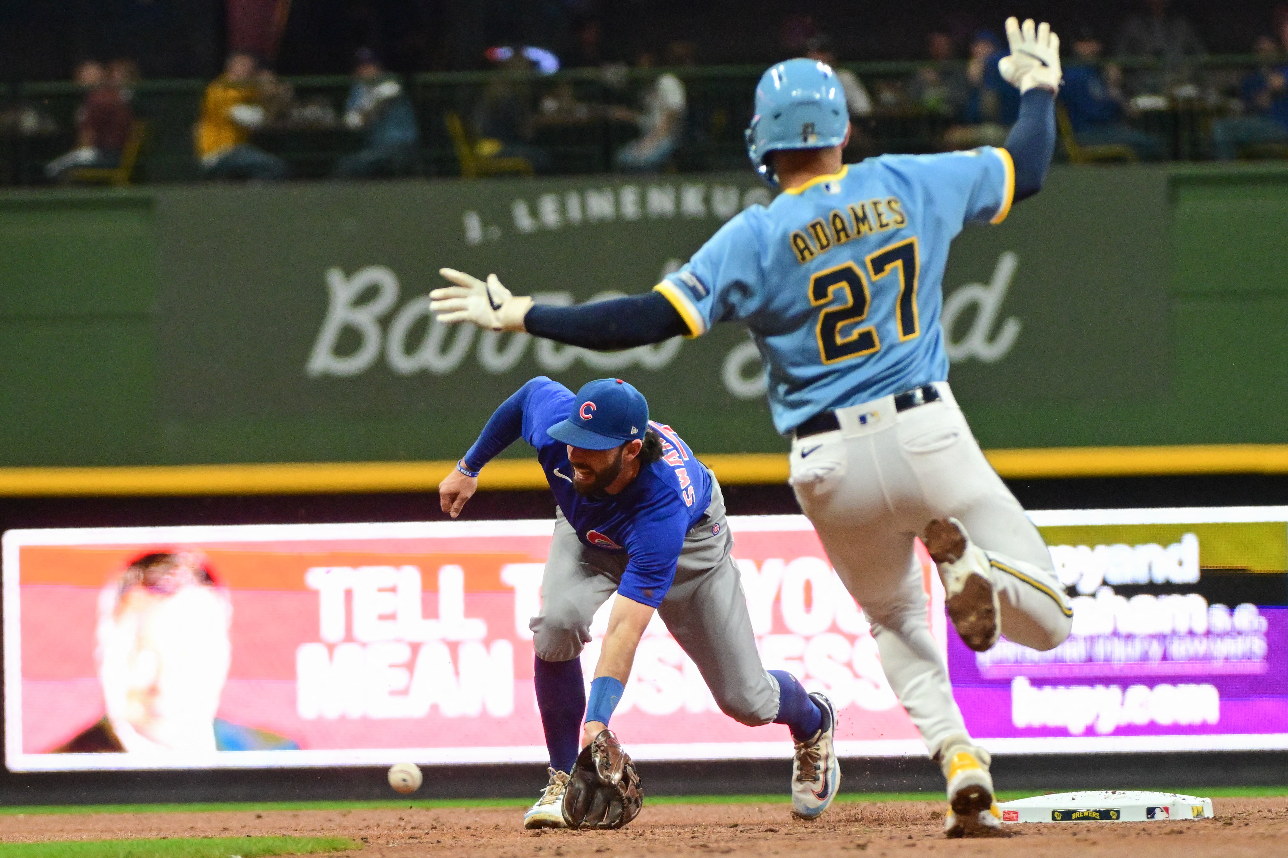 Cubs' postseason hopes take hit in 10-inning loss to Brewers