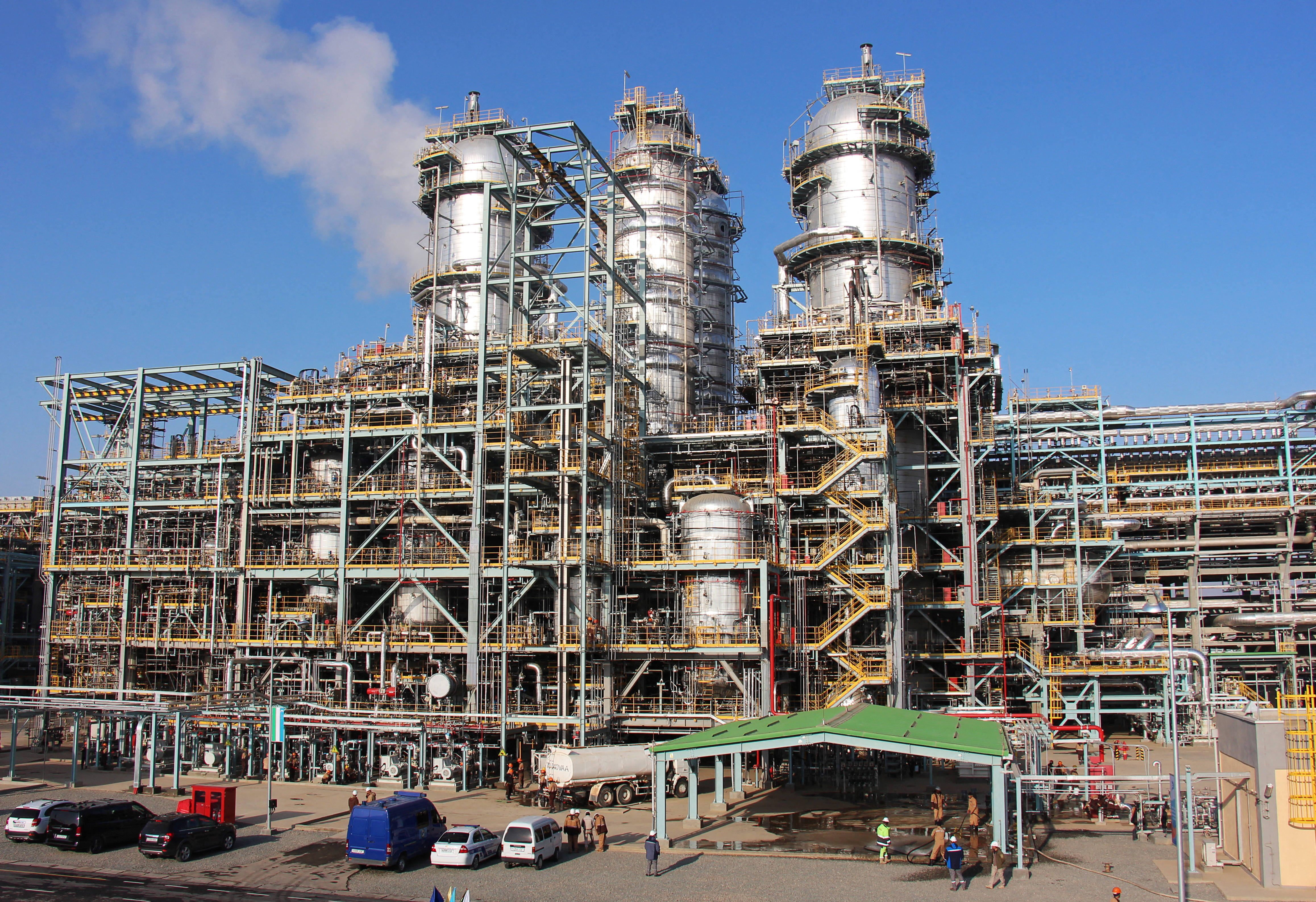 Uzbekistan launches first gas-to-liquids plant |