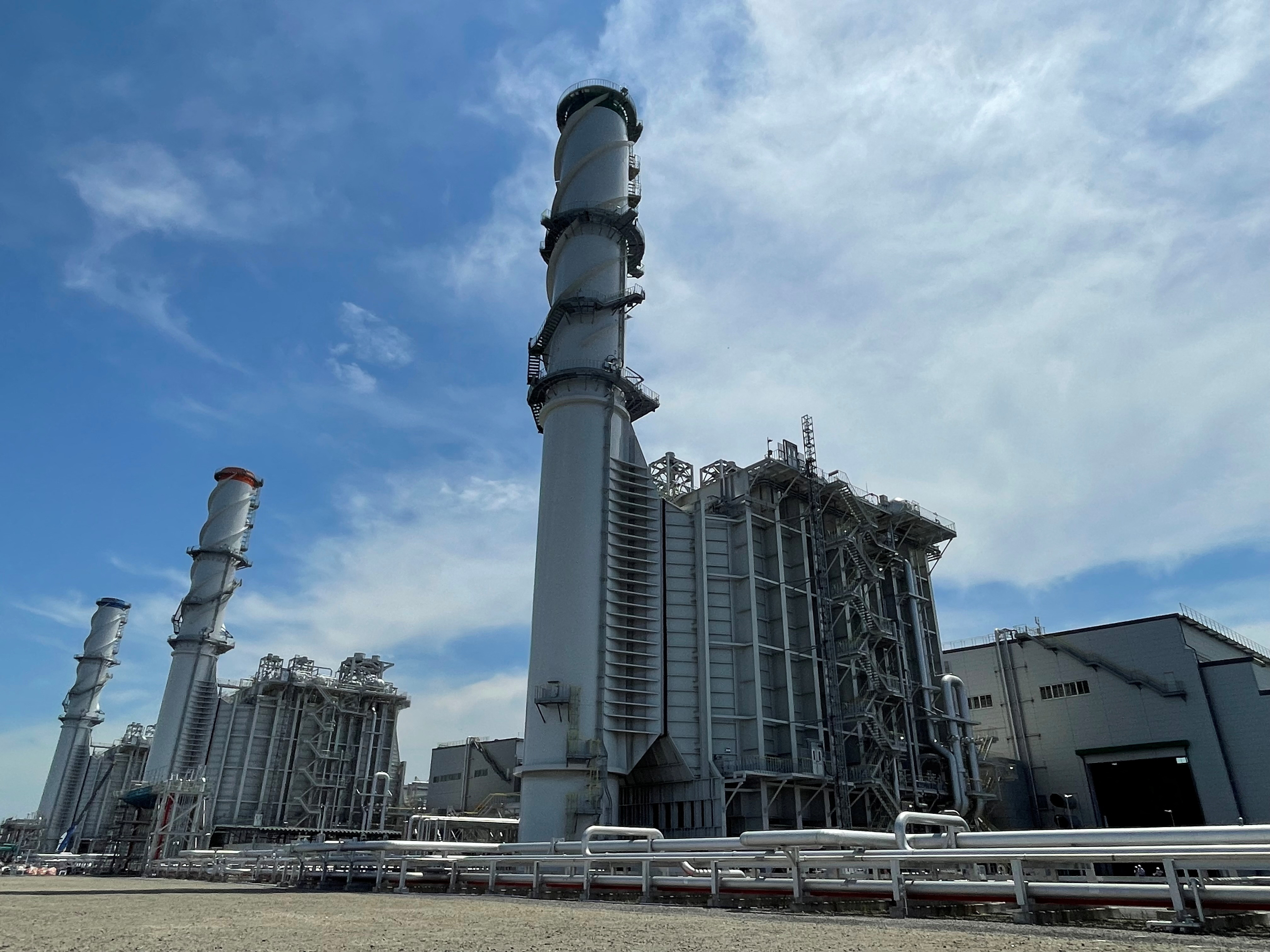 Japan’s biggest power generator, JERA, is preparing to start operations of new 2.34 gigawatts (GW) gas-fired power plants, in Chiba