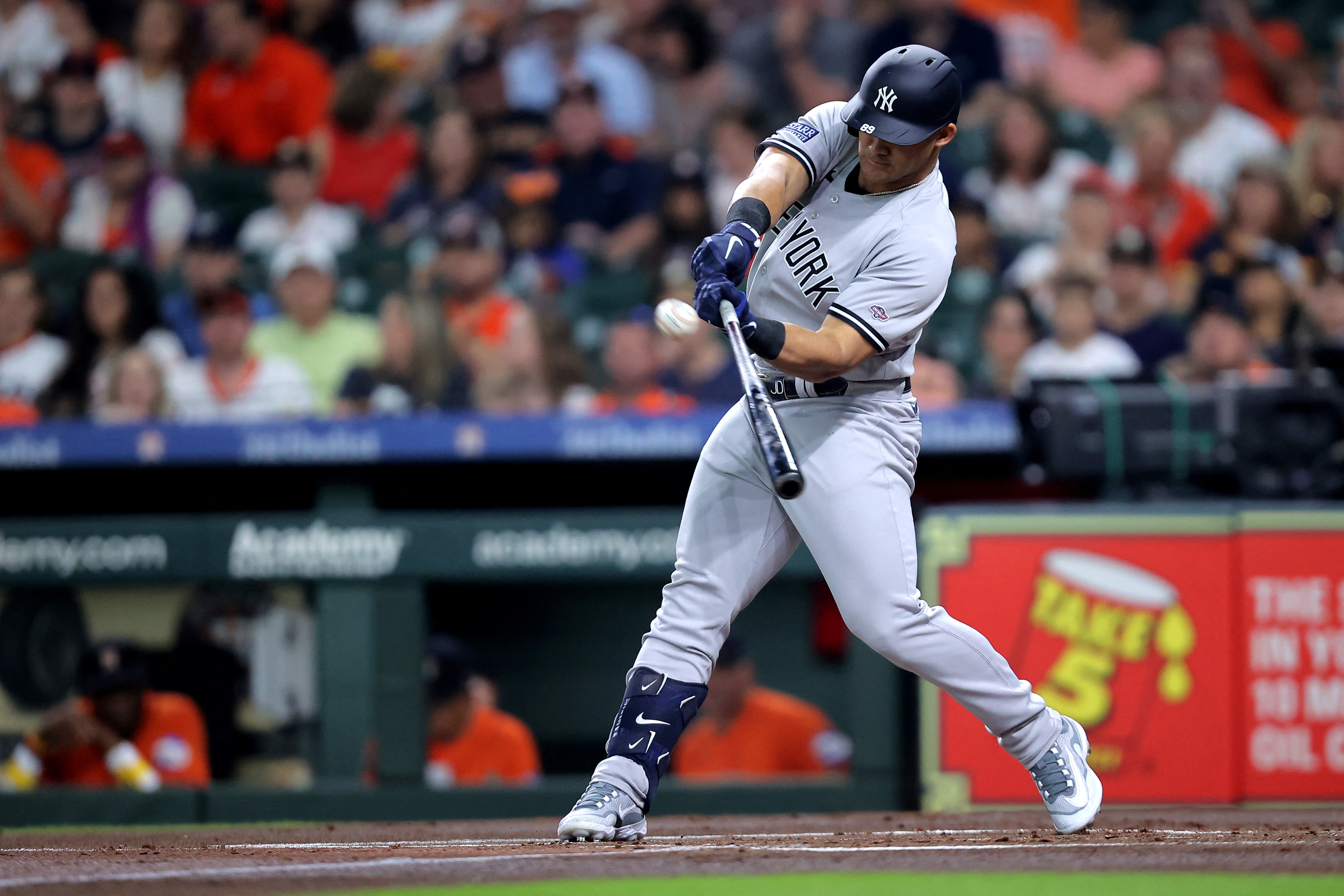 Aaron Judge belts 3 home runs in Yankees win over D-backs 