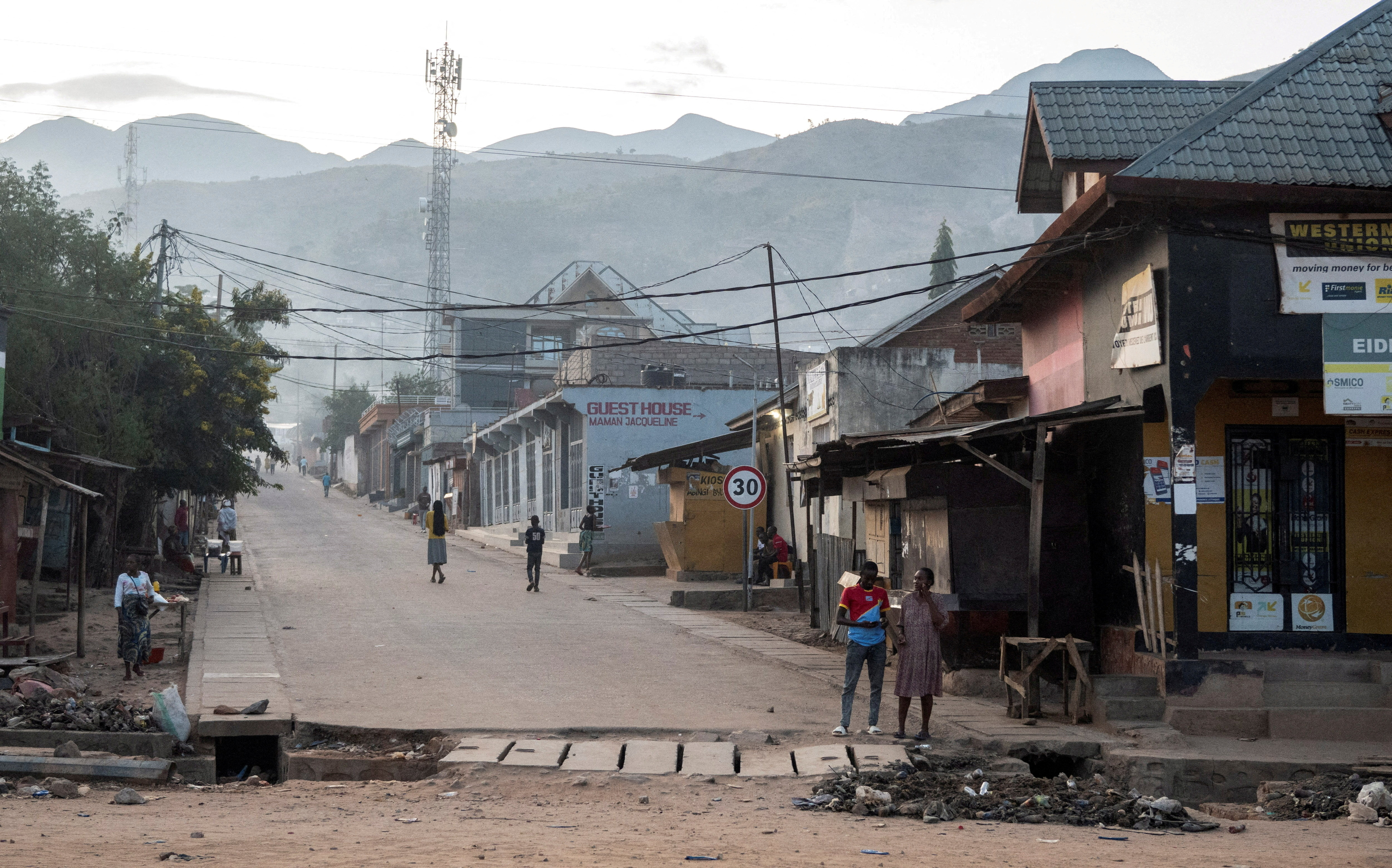 Mass graves found in eastern Congo after rebel withdrawal