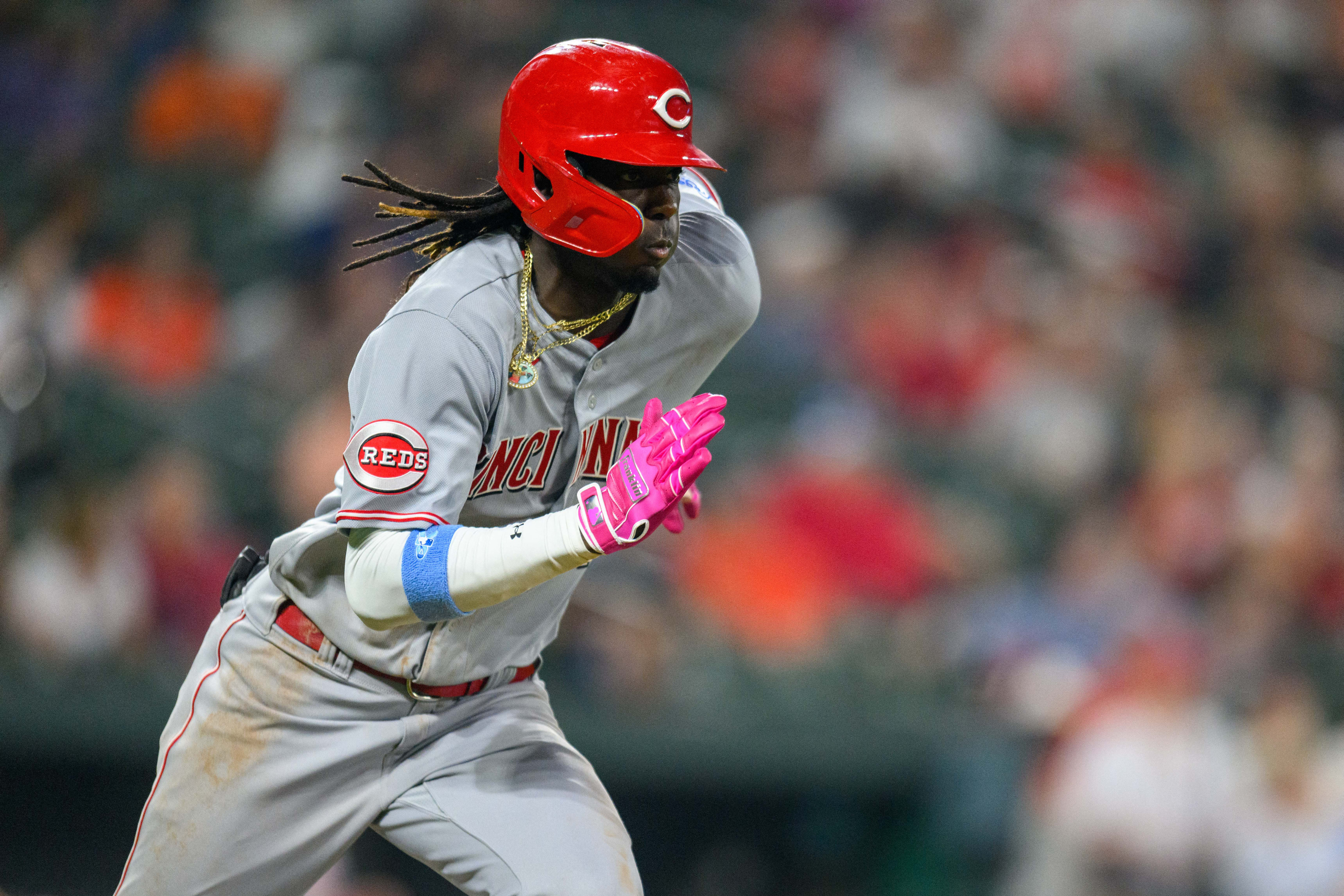 Reds top Orioles 3-1