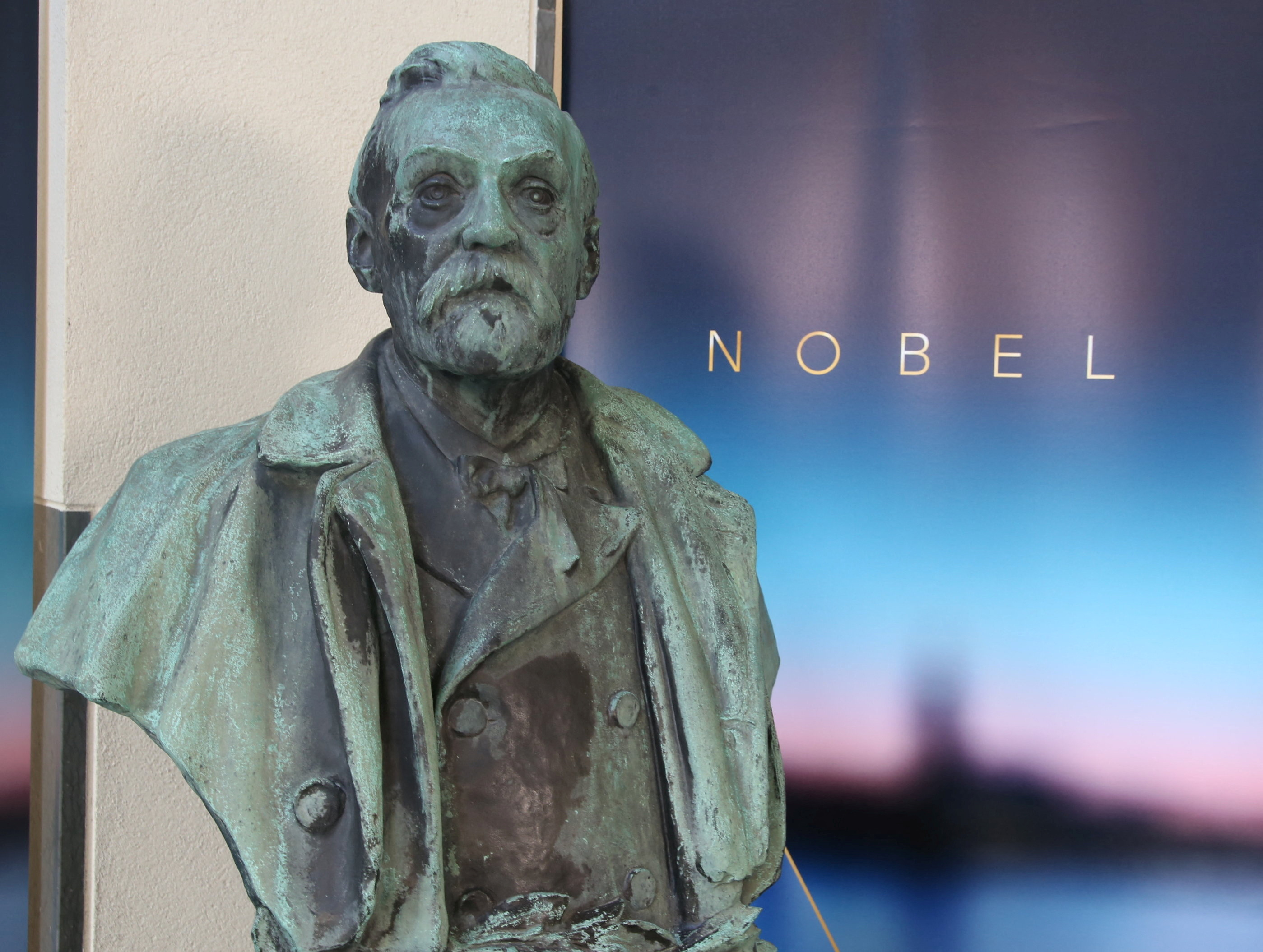 Nobel prize for medicine goes to U.S. scientists Ambros and Ruvkun