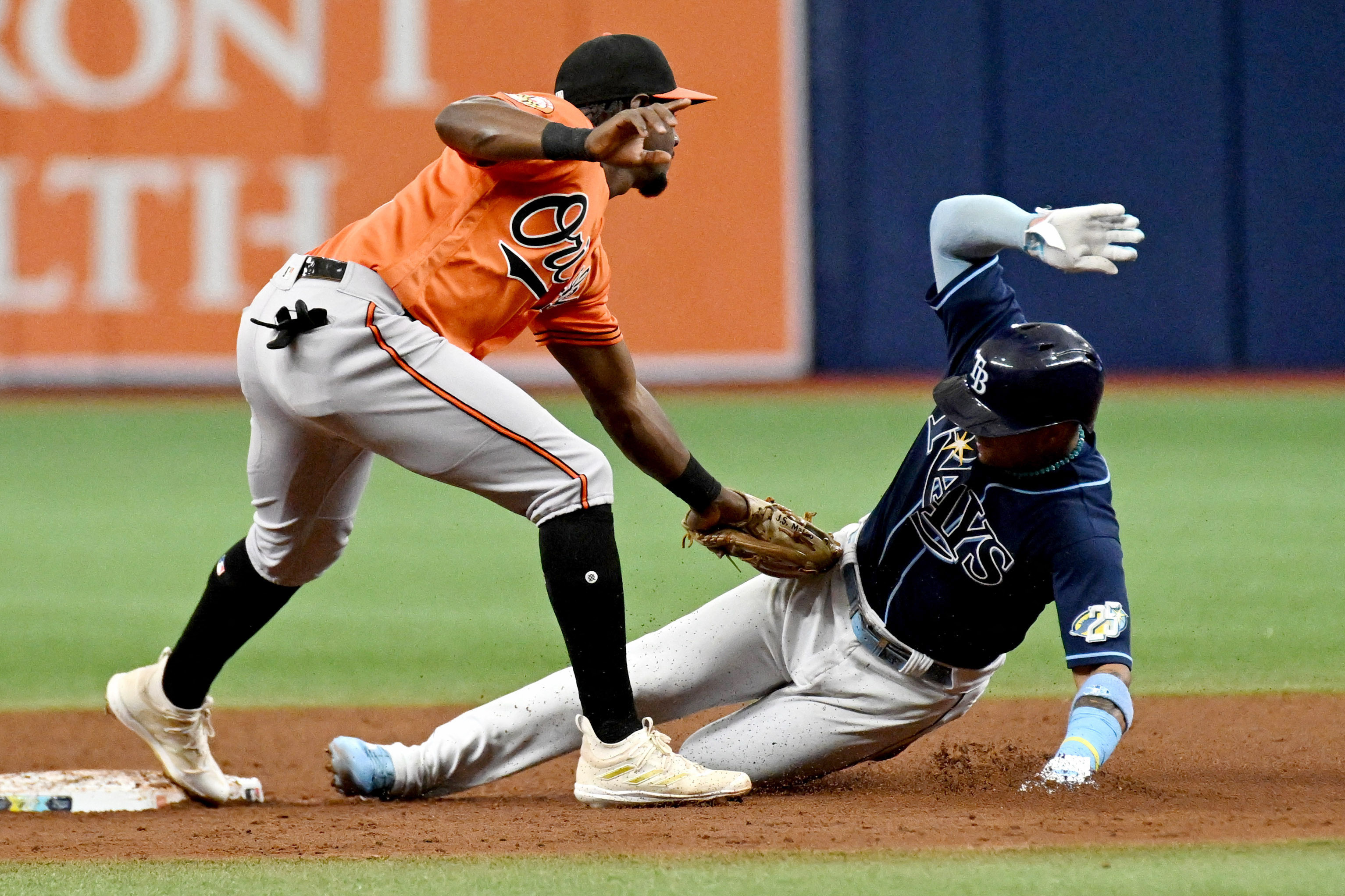 O'Hearn's pinch-hit RBI single in 9th rallies Orioles to 6-5 win over Rays  Florida & Sun News - Bally Sports