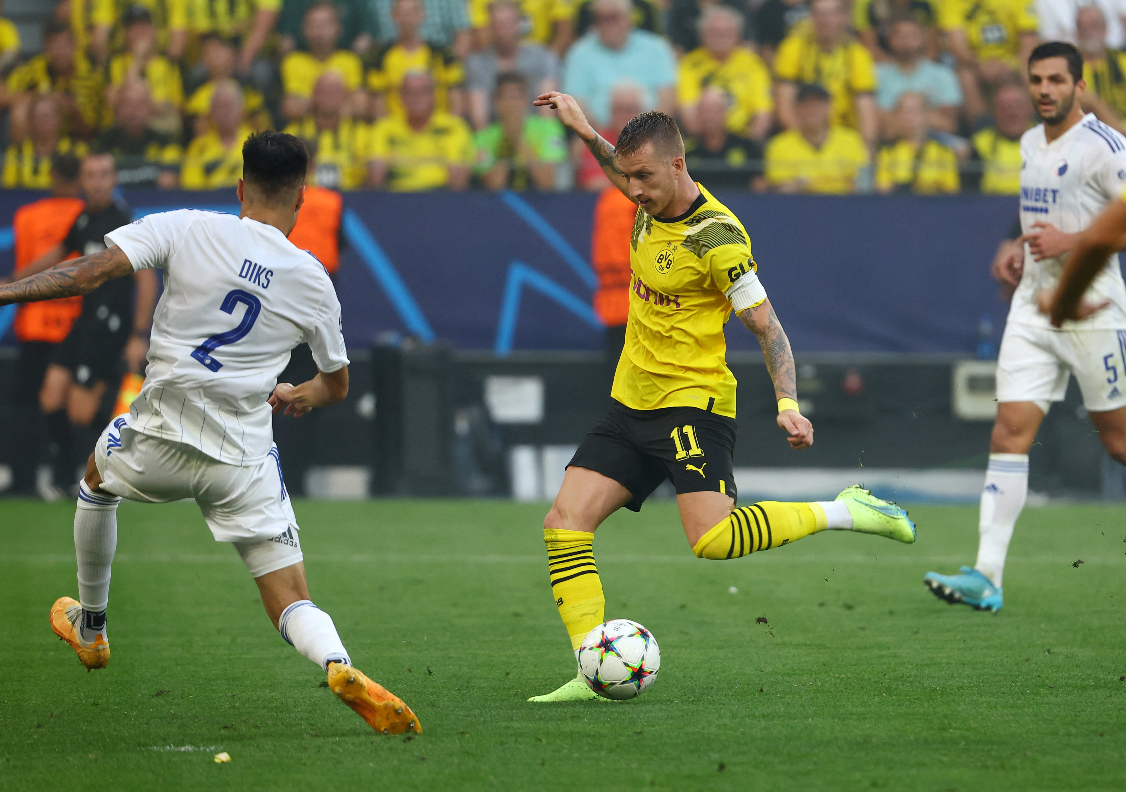 Dortmund ease past Copenhagen 3-0 in Group G opener | Reuters