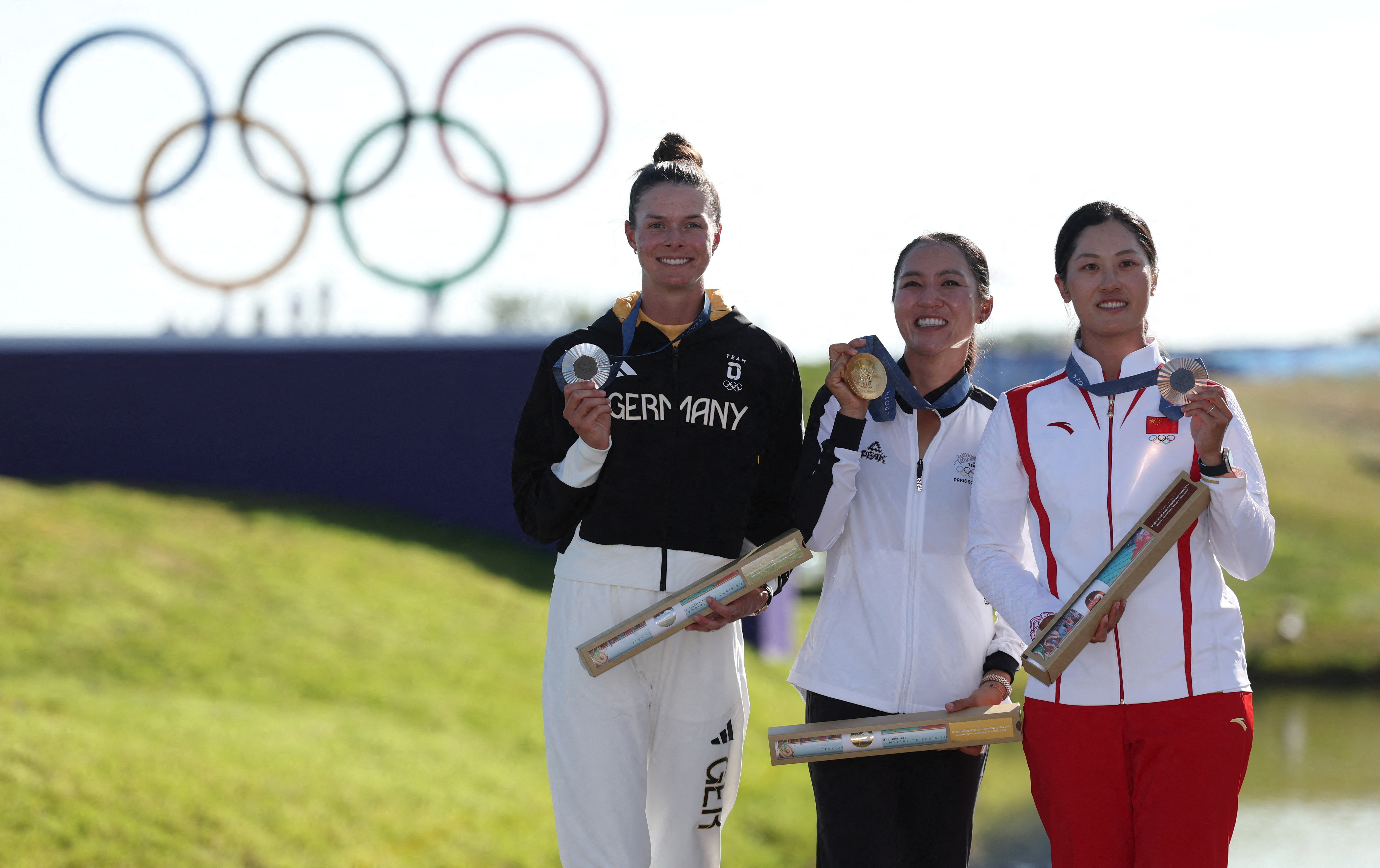 Golf - Women's Victory Ceremony