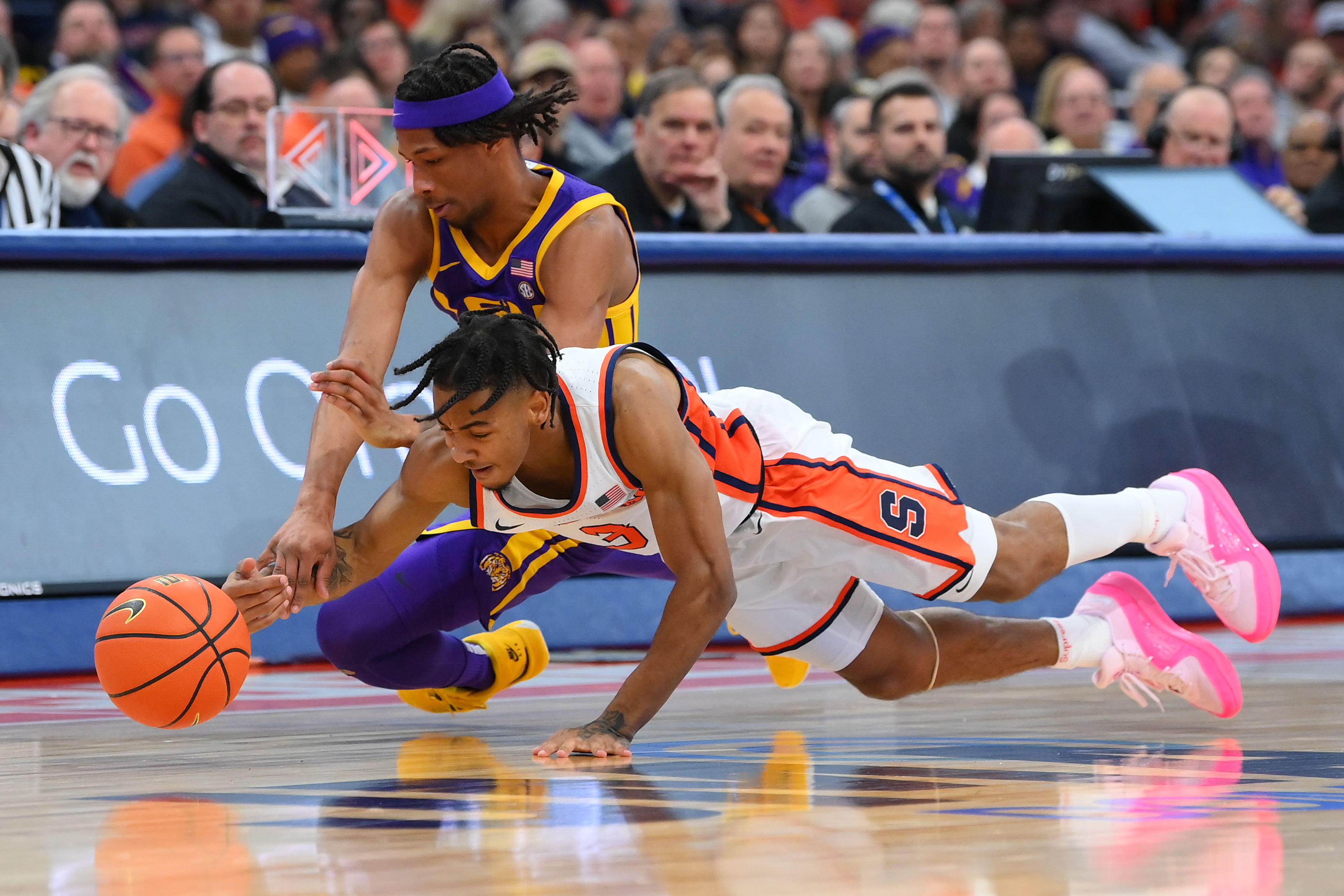 Syracuse Crushes LSU On Judah Mintz's Career Night | Reuters