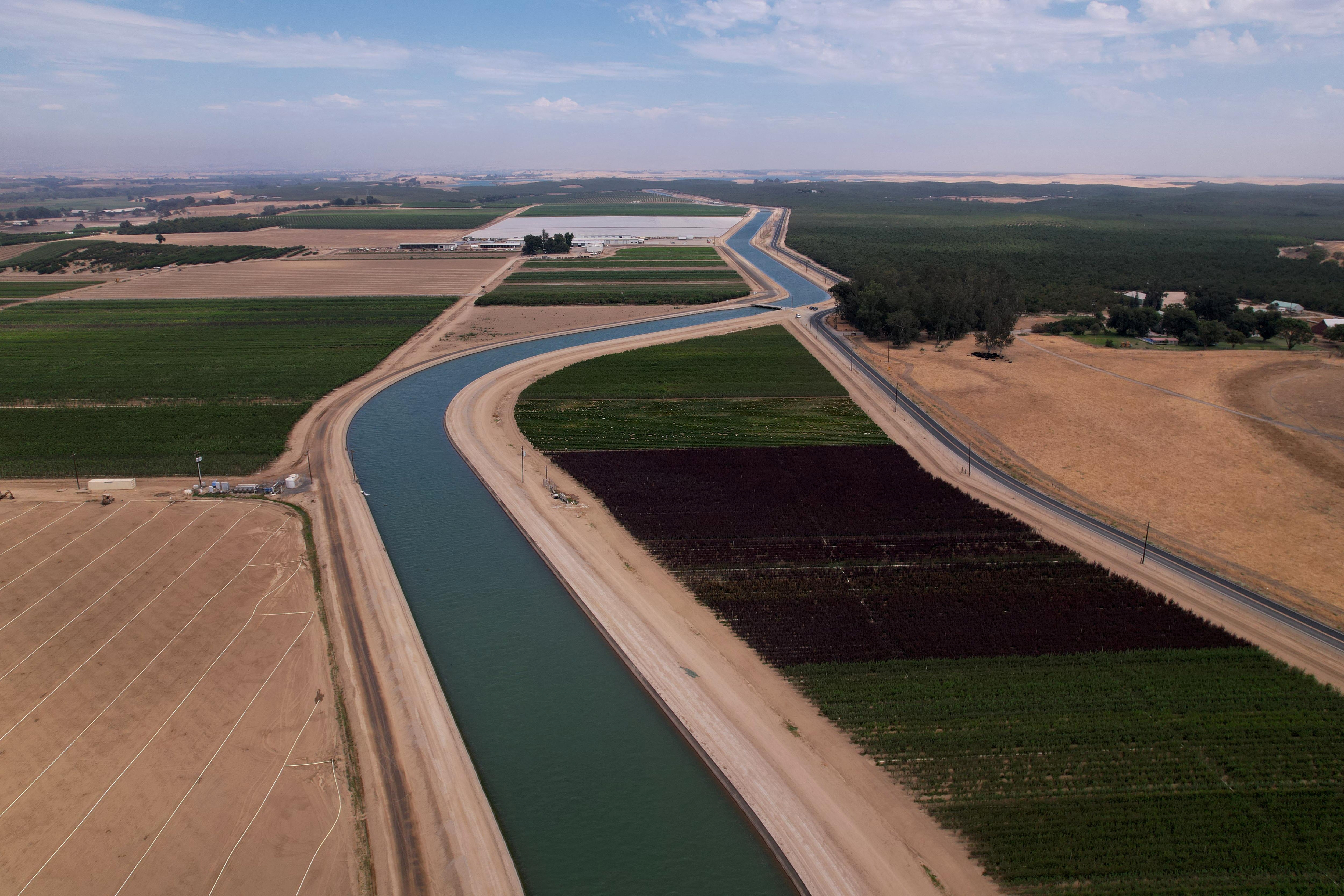 California plans to launch an experiment to cover its aqueducts with solar panels