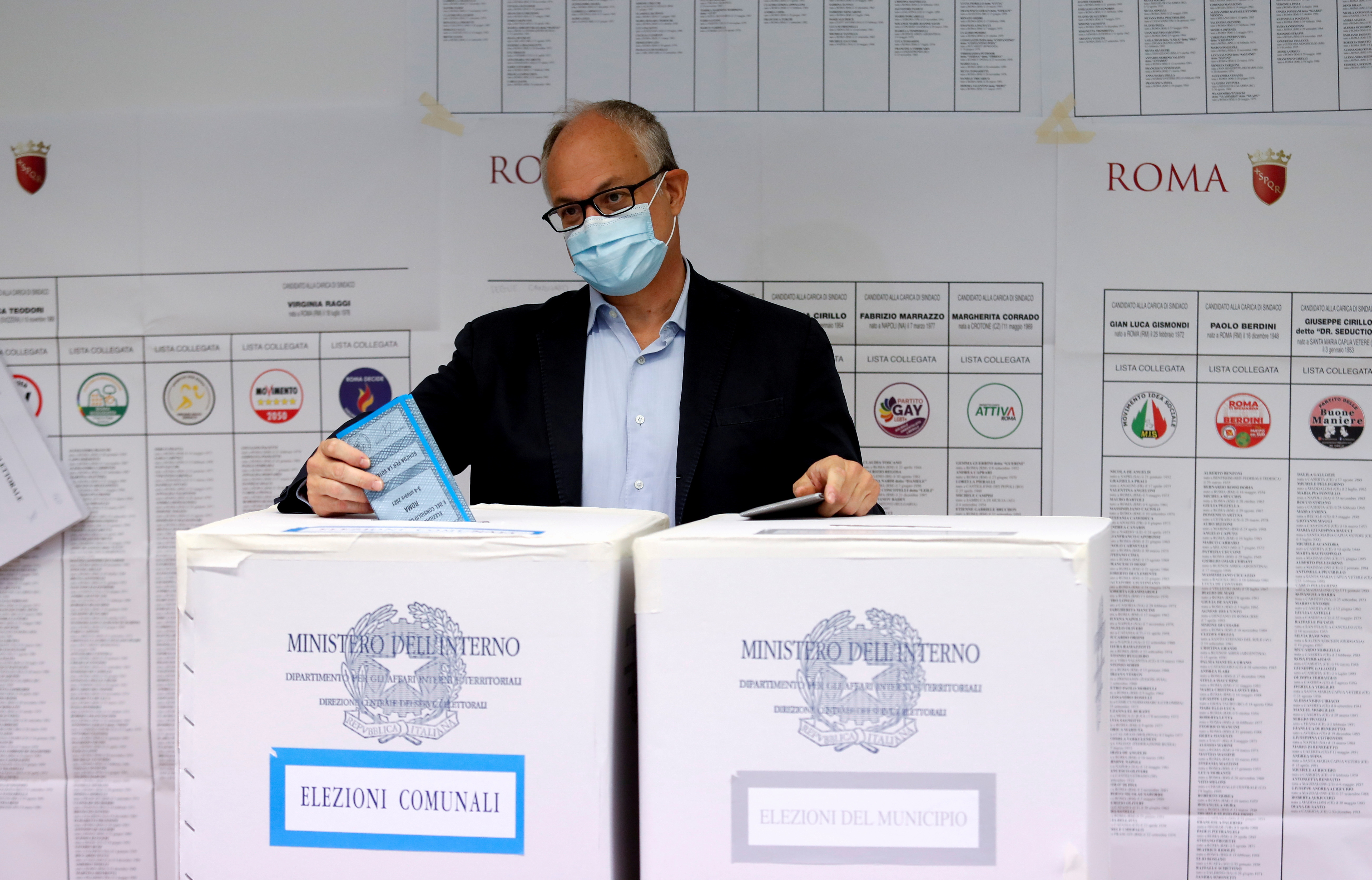 Italy holds elections for mayors and councillors