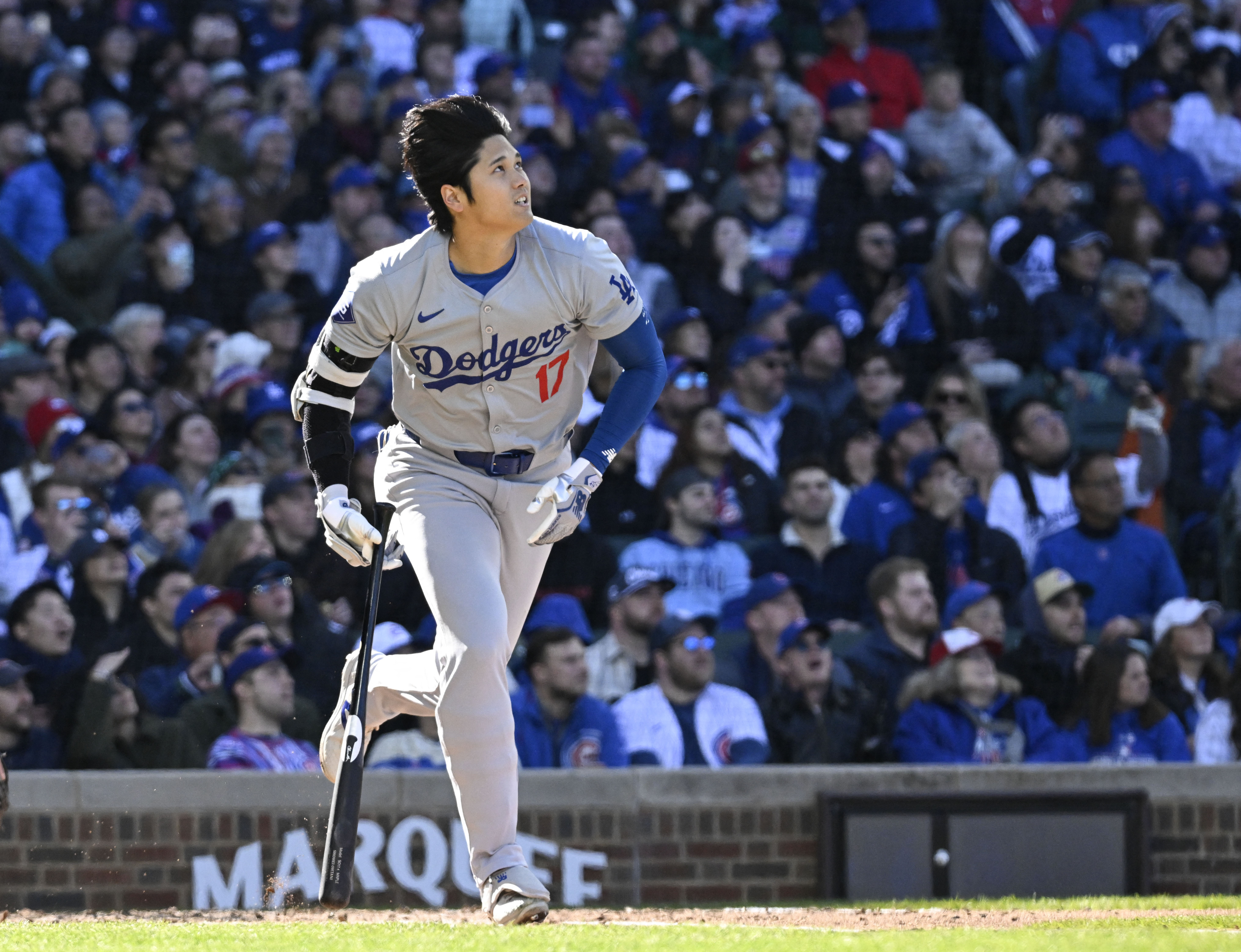 Yoshinobu Yamamoto, Dodgers end Cubs' 5-game winning streak | Reuters