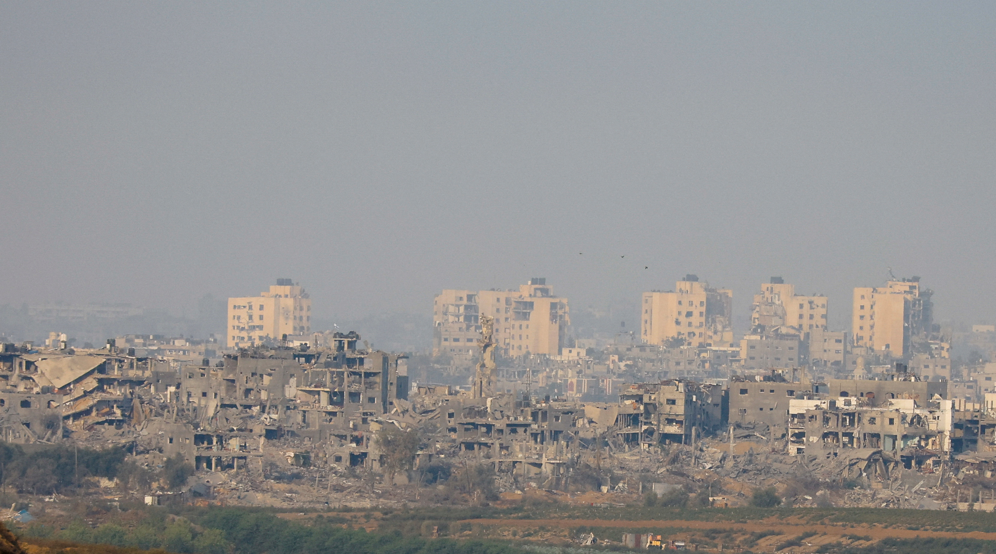 ガザとヨルダン川西岸で20人以上が死亡、イスラエル軍が攻撃 - ロイター (Reuters Japan)