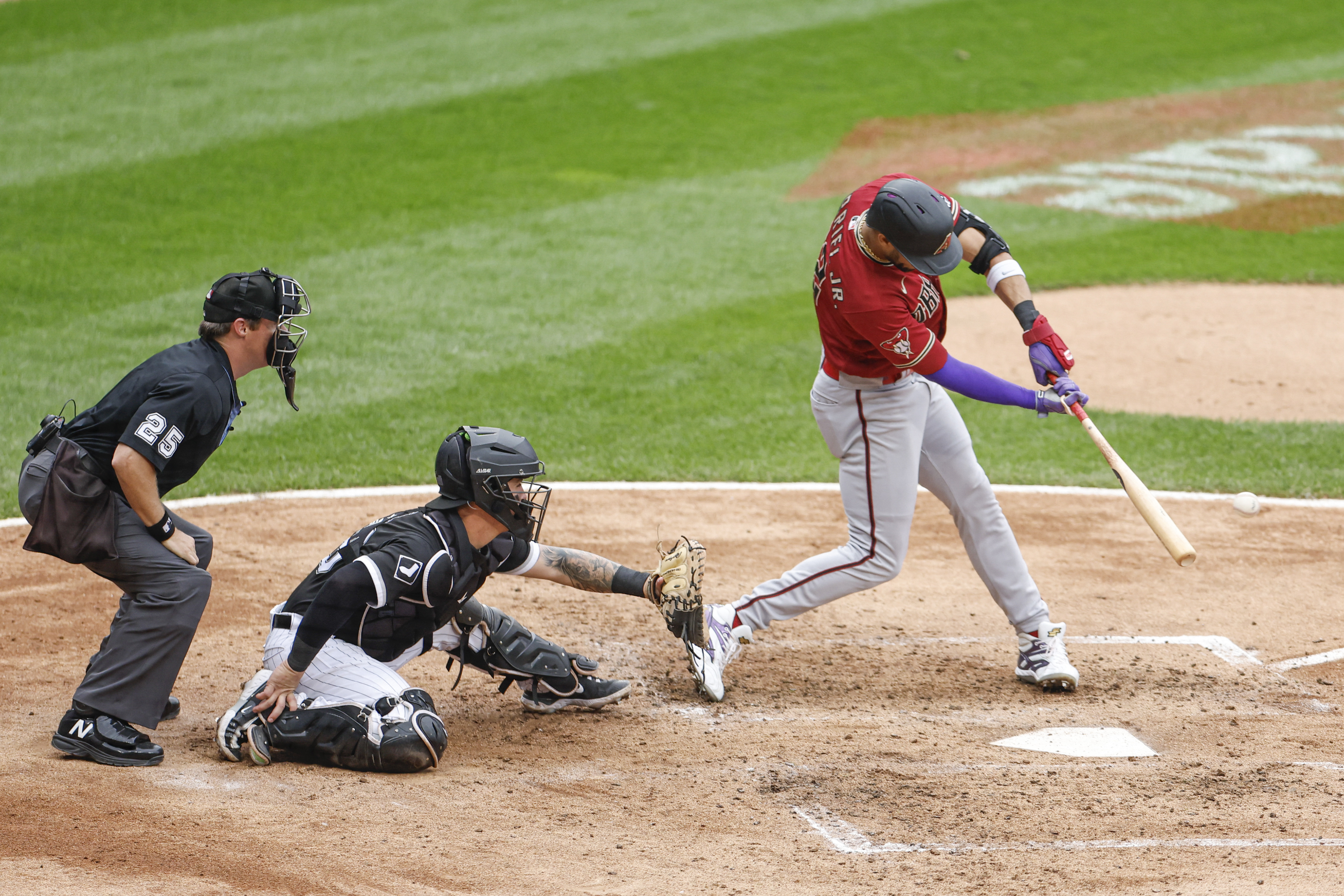 Andrew Vaughn, Yoan Moncada power White Sox past D-backs