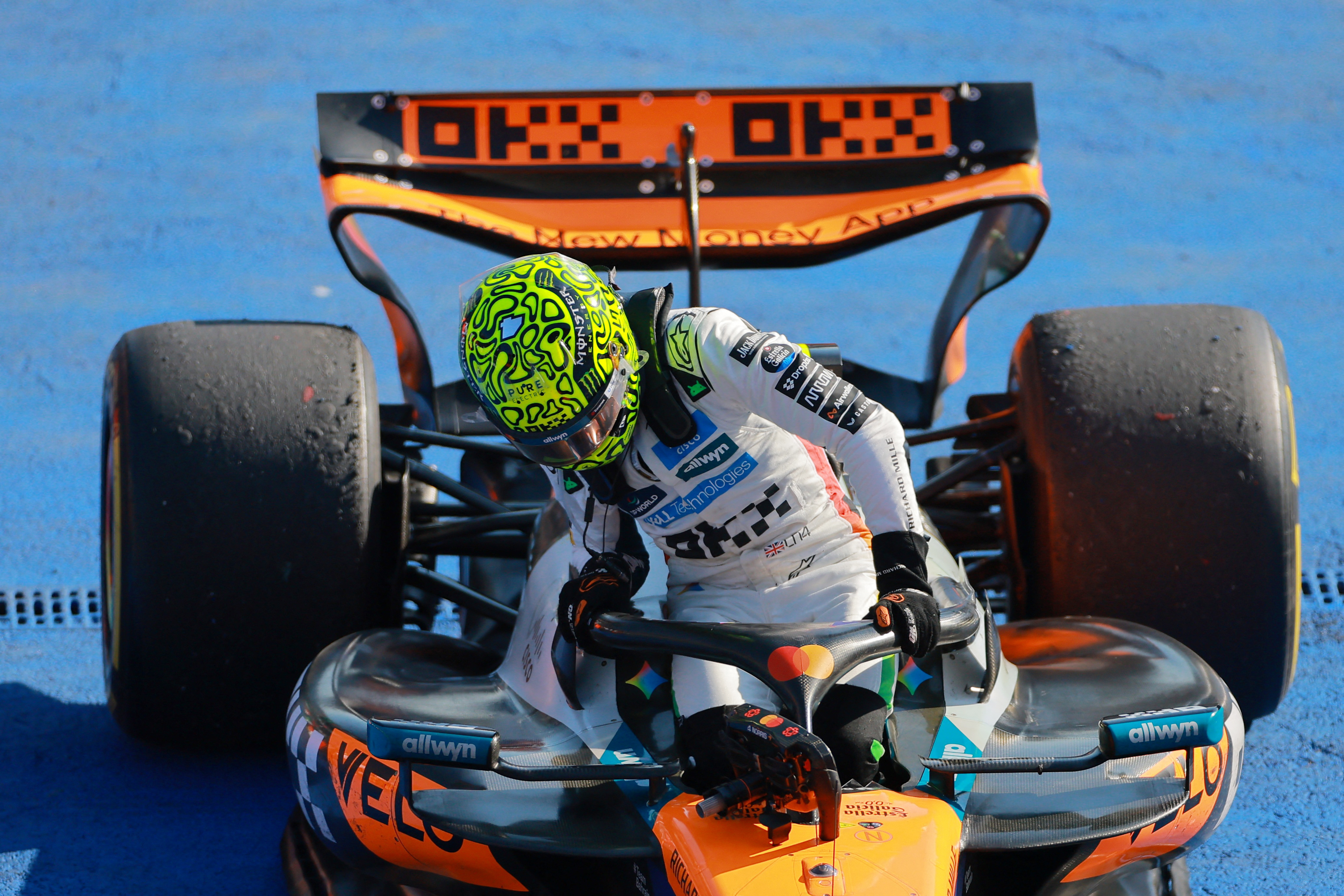 Piastri loses Formula One lead but sees potential for progress | Reuters