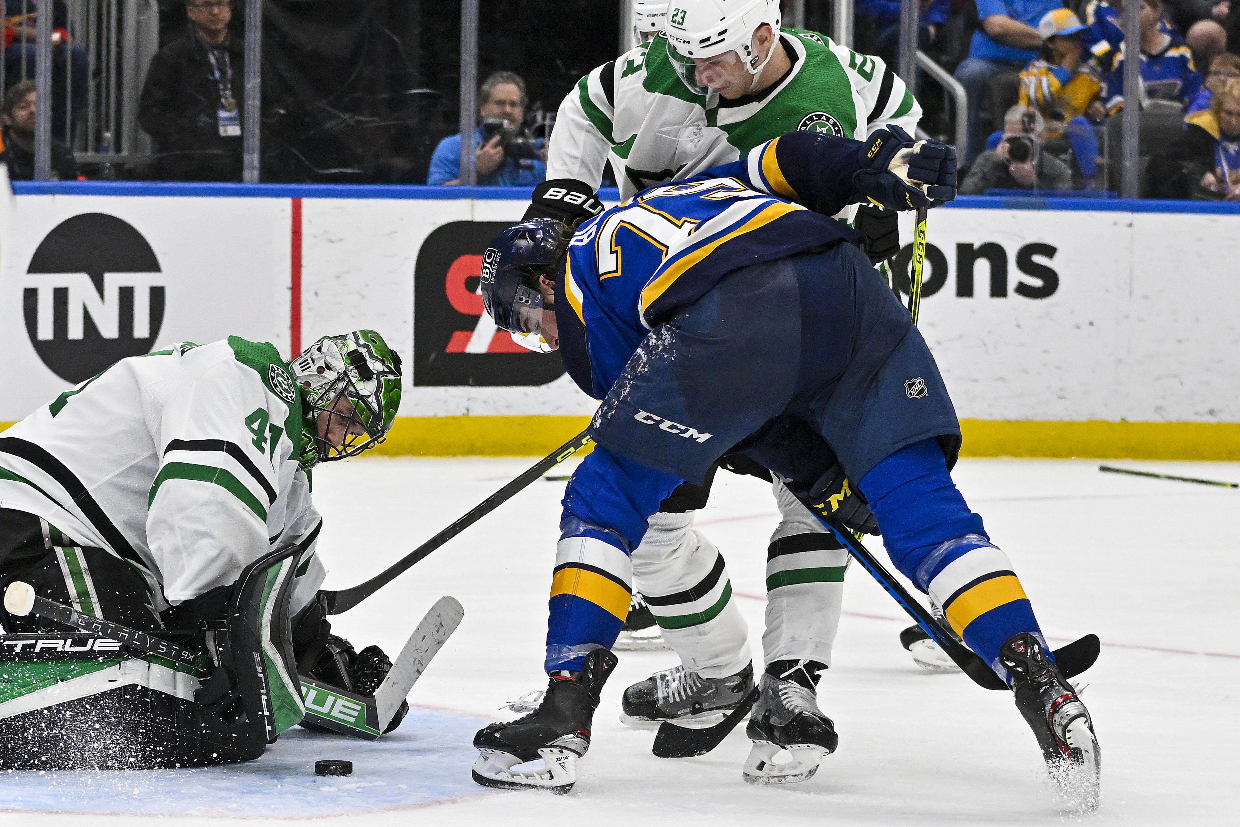 St. Louis Blues 21 Carry-On Luggage