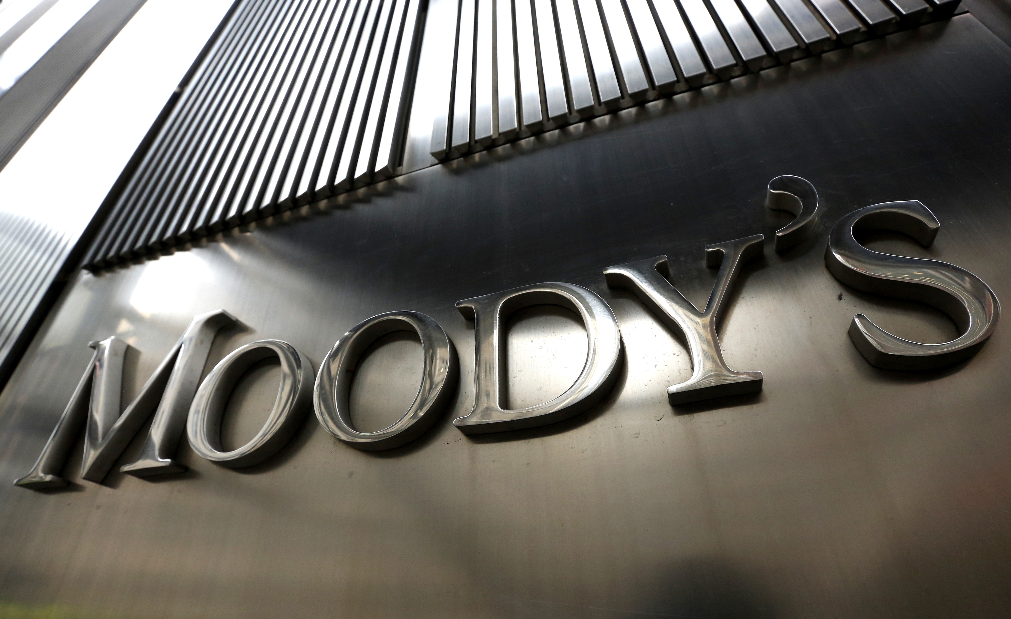 Moody's beats revenue estimates on steady demand for analytics services