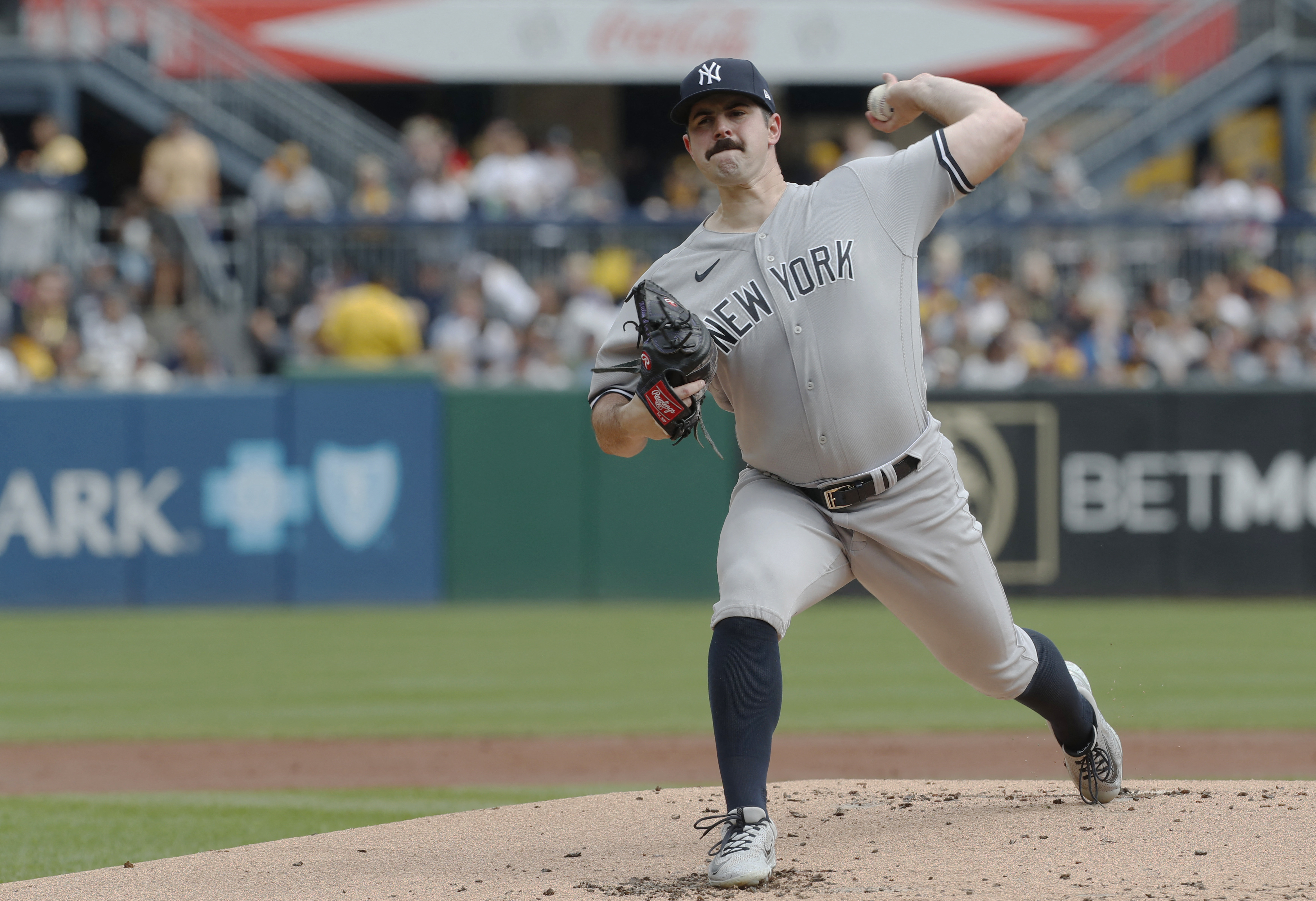 Pirates take advantage of a fortunate bounce to slip by Yankees 3-2 and  avoid a 3-game sweep - The San Diego Union-Tribune