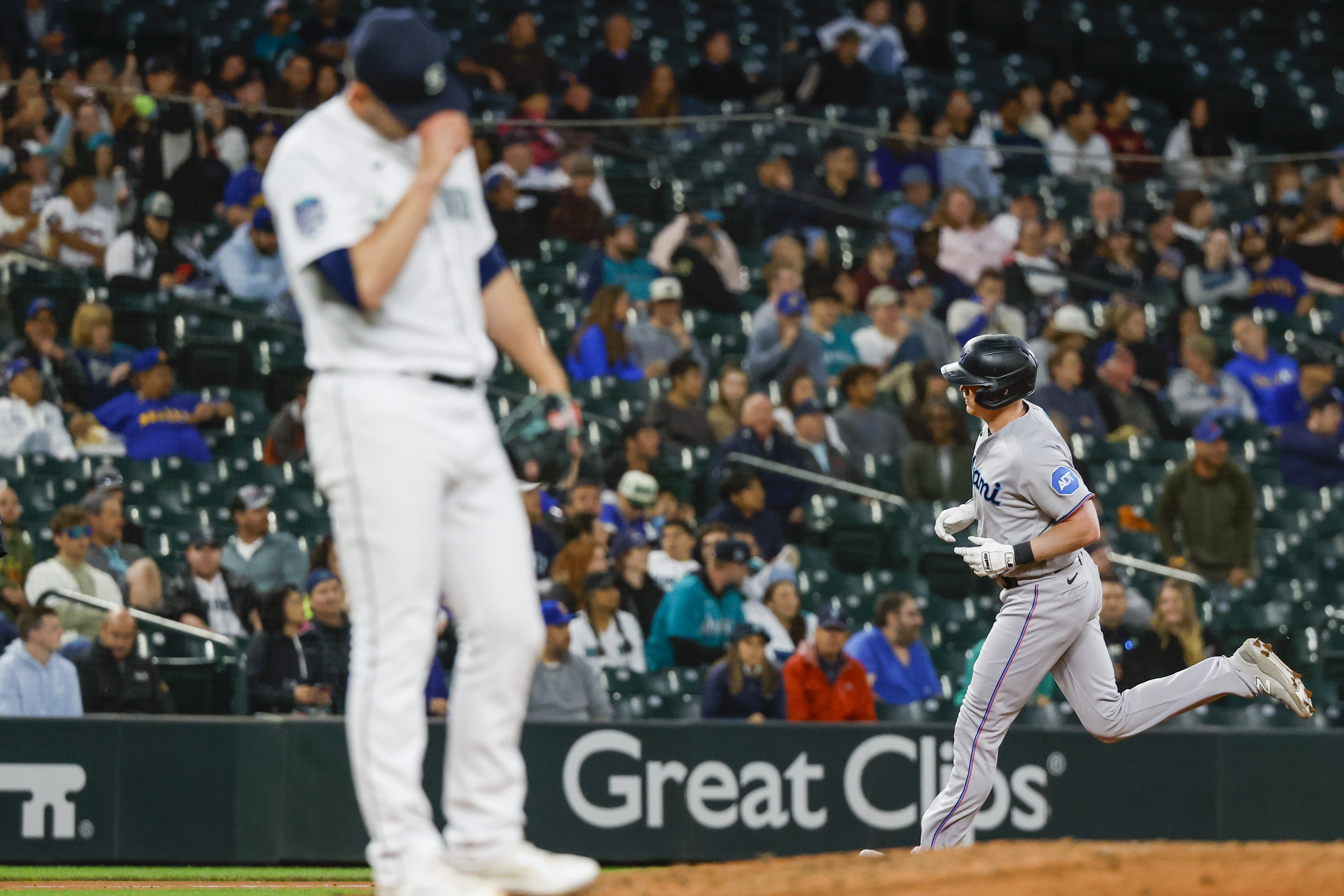 George Kirby, Mike Ford lead Mariners past Marlins