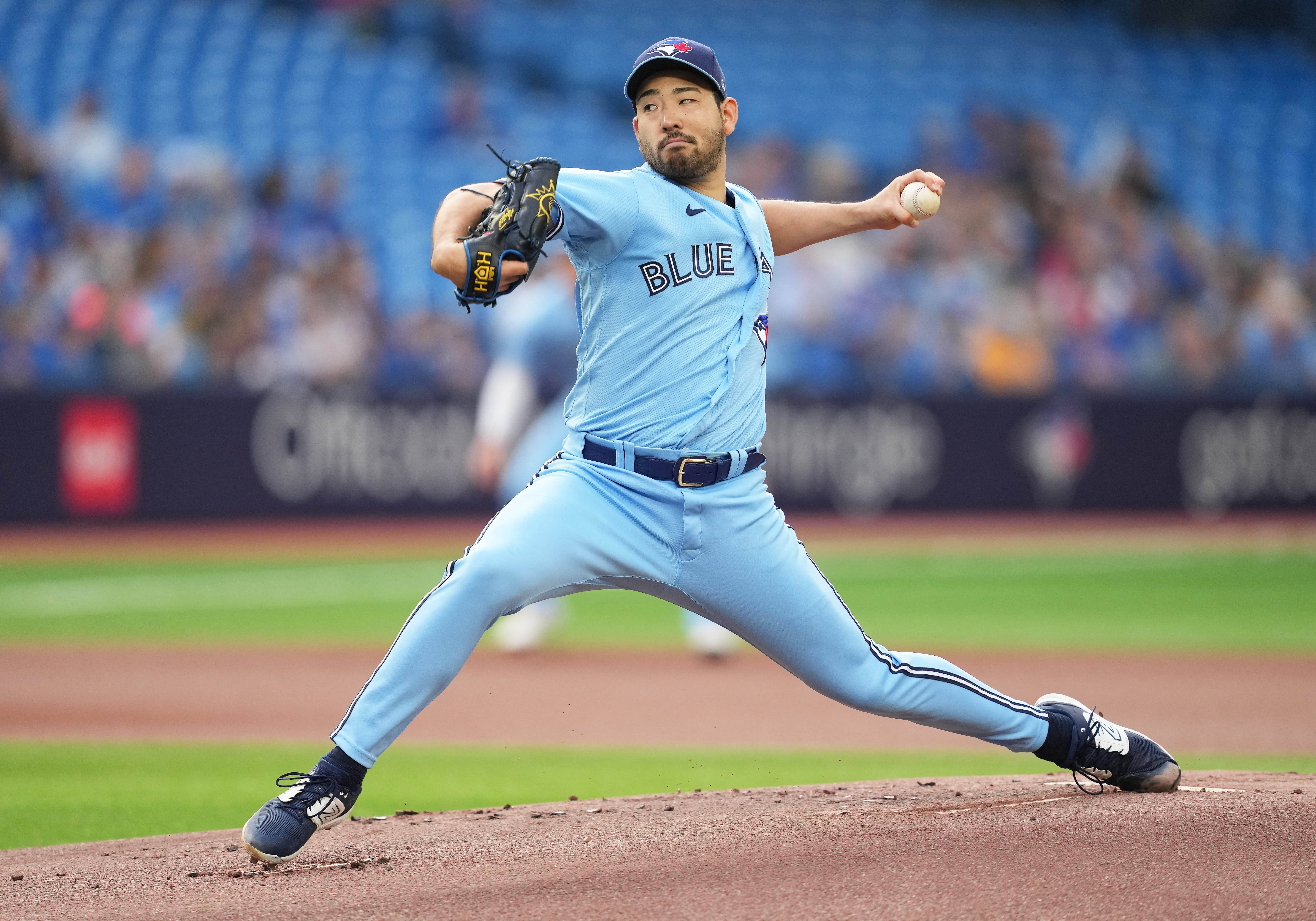 Michael A. Taylor knocks in all 3 runs as Twins beat Jays in 10