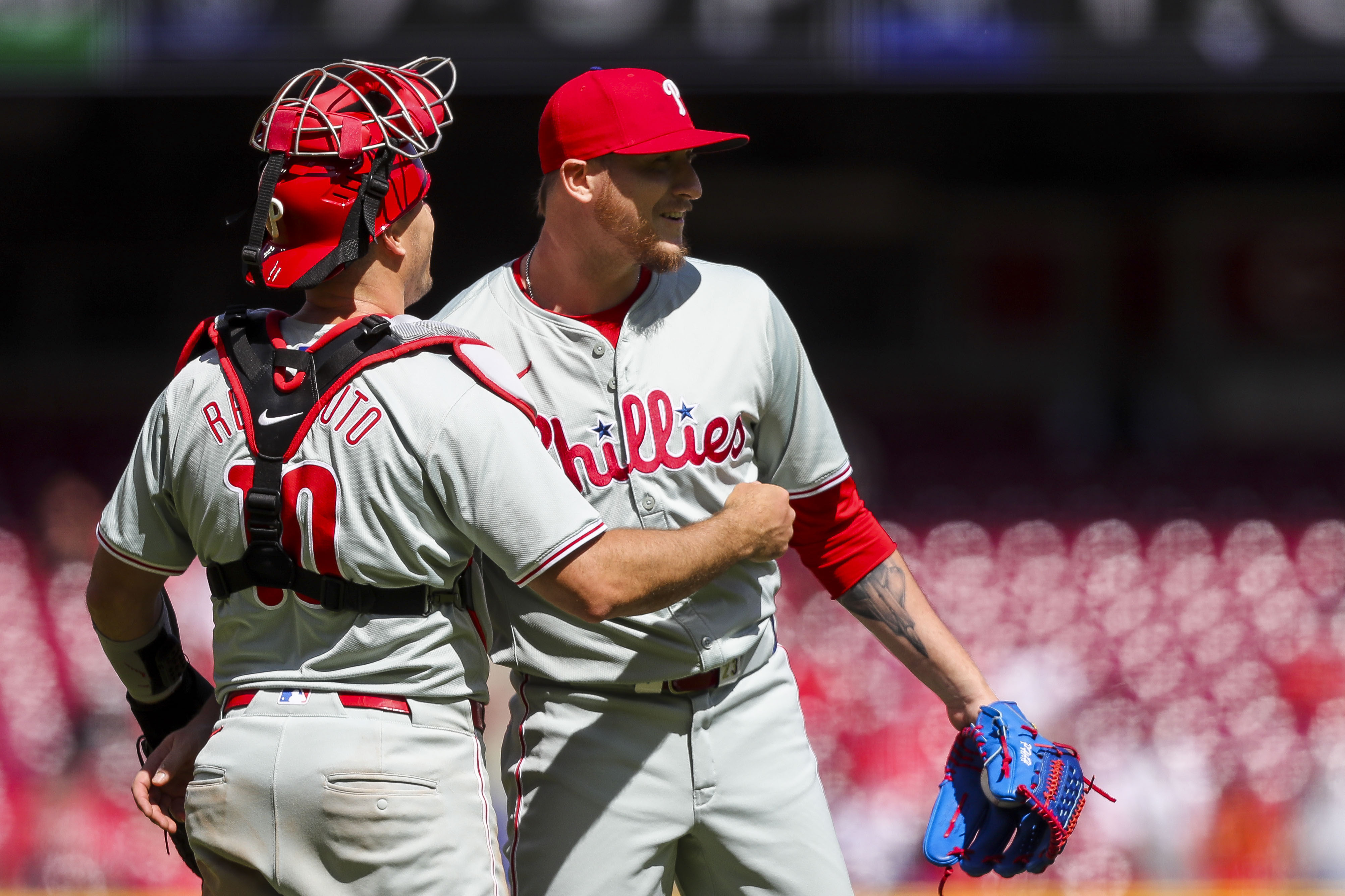 Bryce Harper's blast helps Phillies take down Reds | Reuters