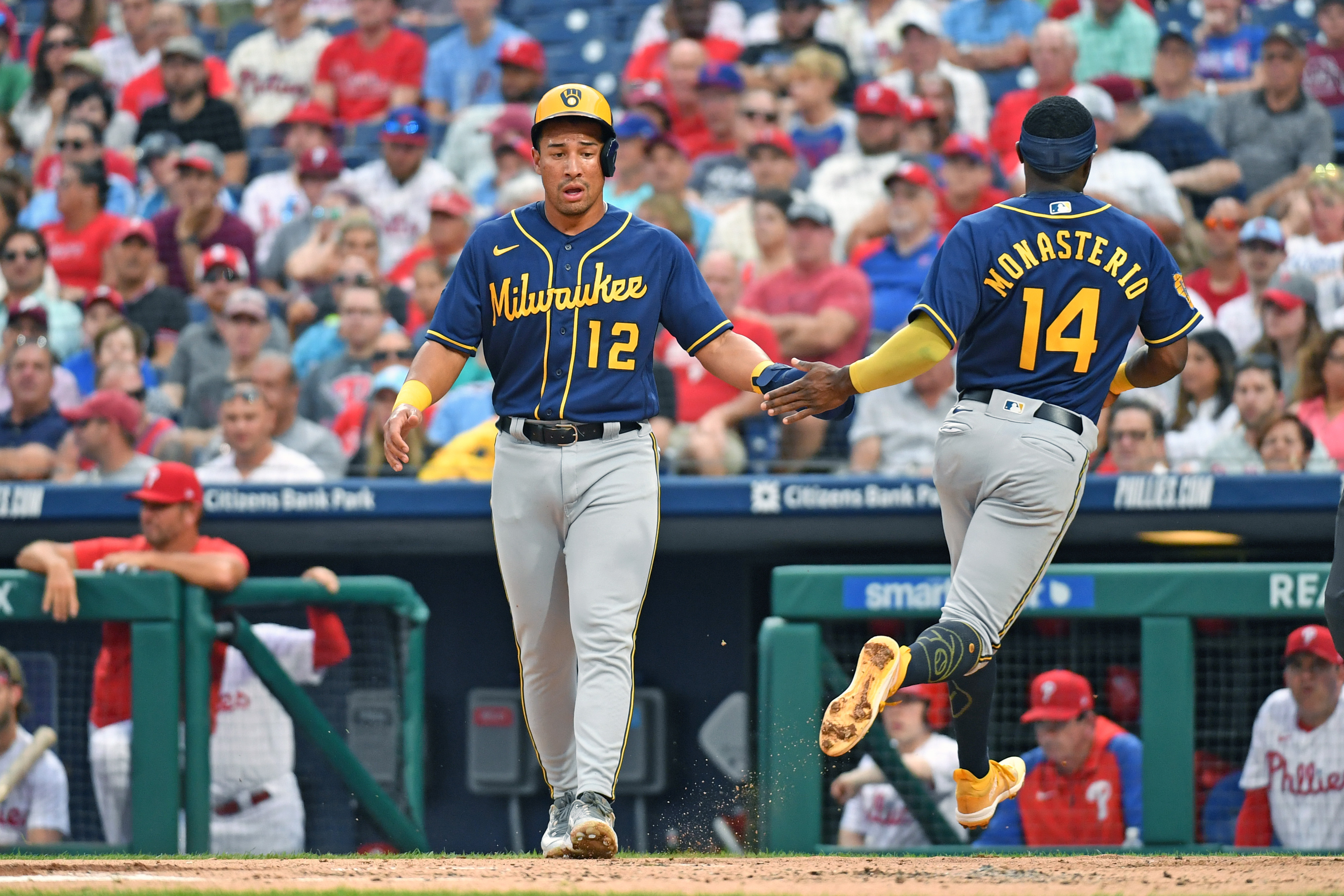 William Contreras' 3-hit game guides Brewers past Phillies