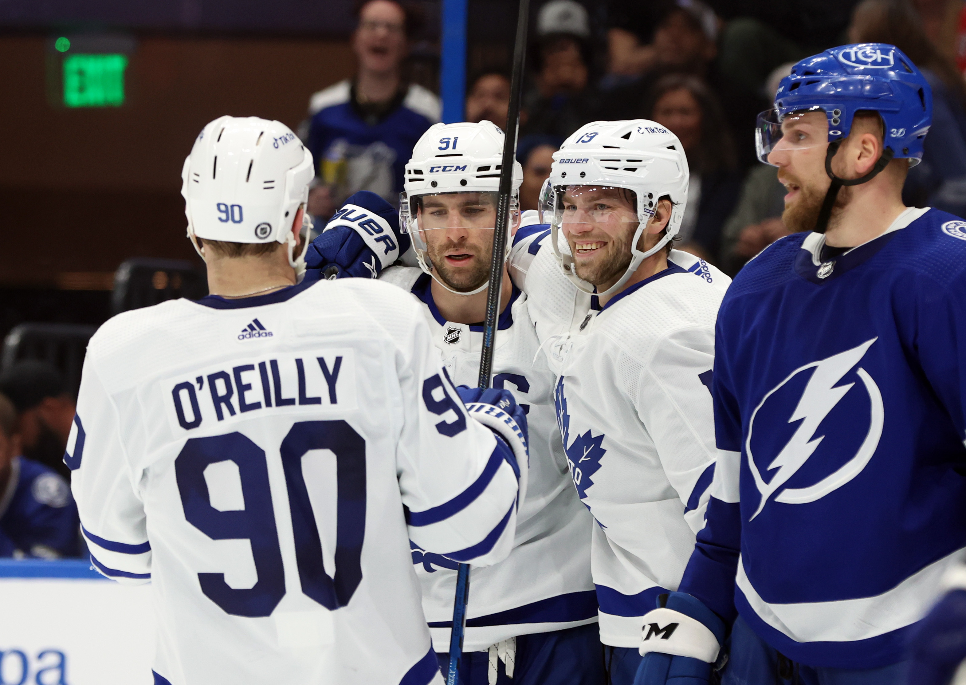 Maple Leafs Edge Lightning In Playoff Preview | Reuters