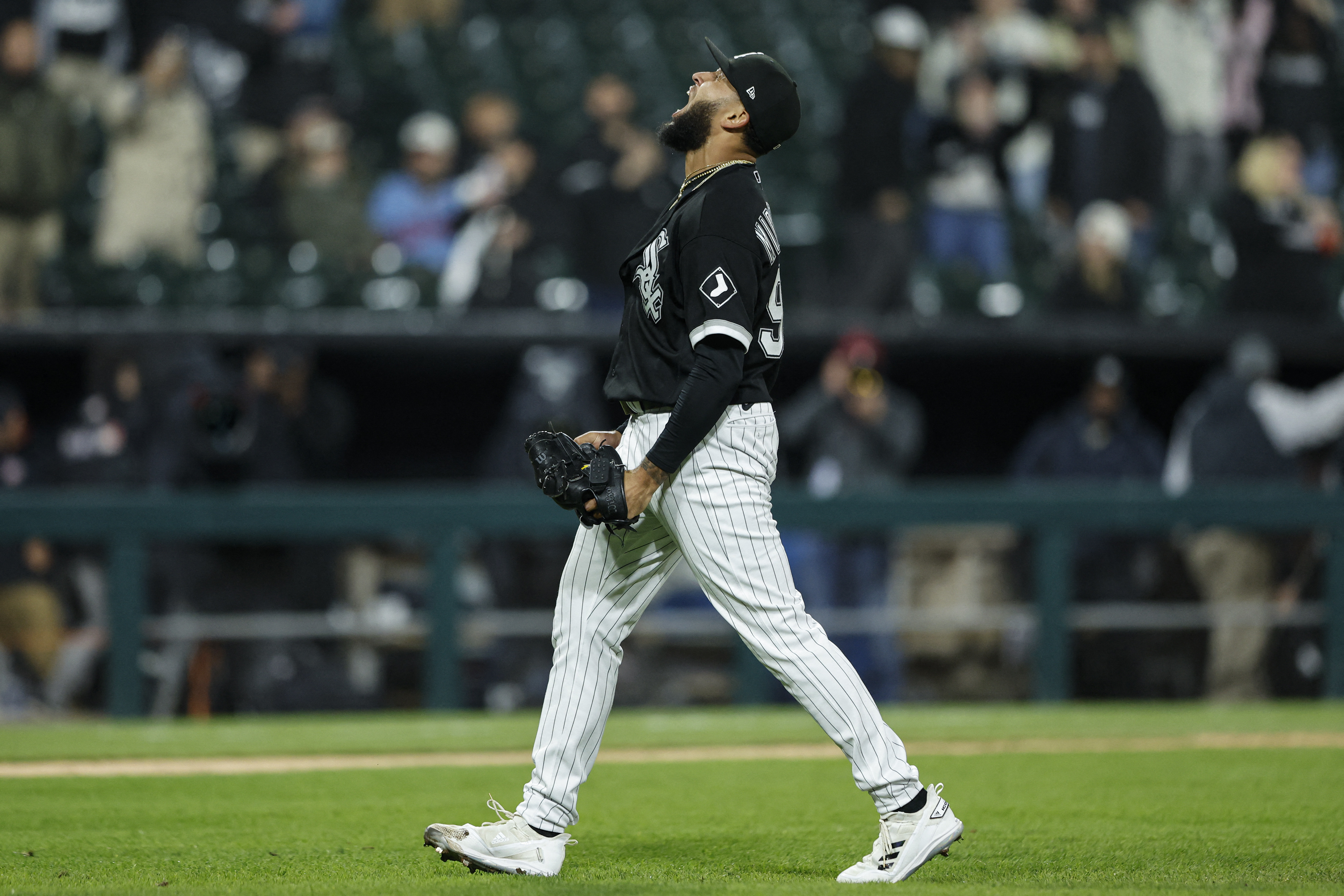 White Sox squeak by Twins, nab first series victory